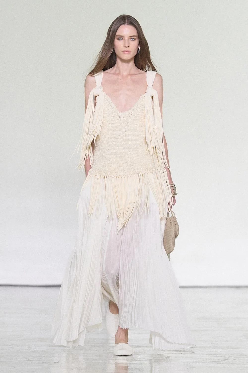 bottega-veneta-spring-2027-ready-to-wear-look-57.jpg