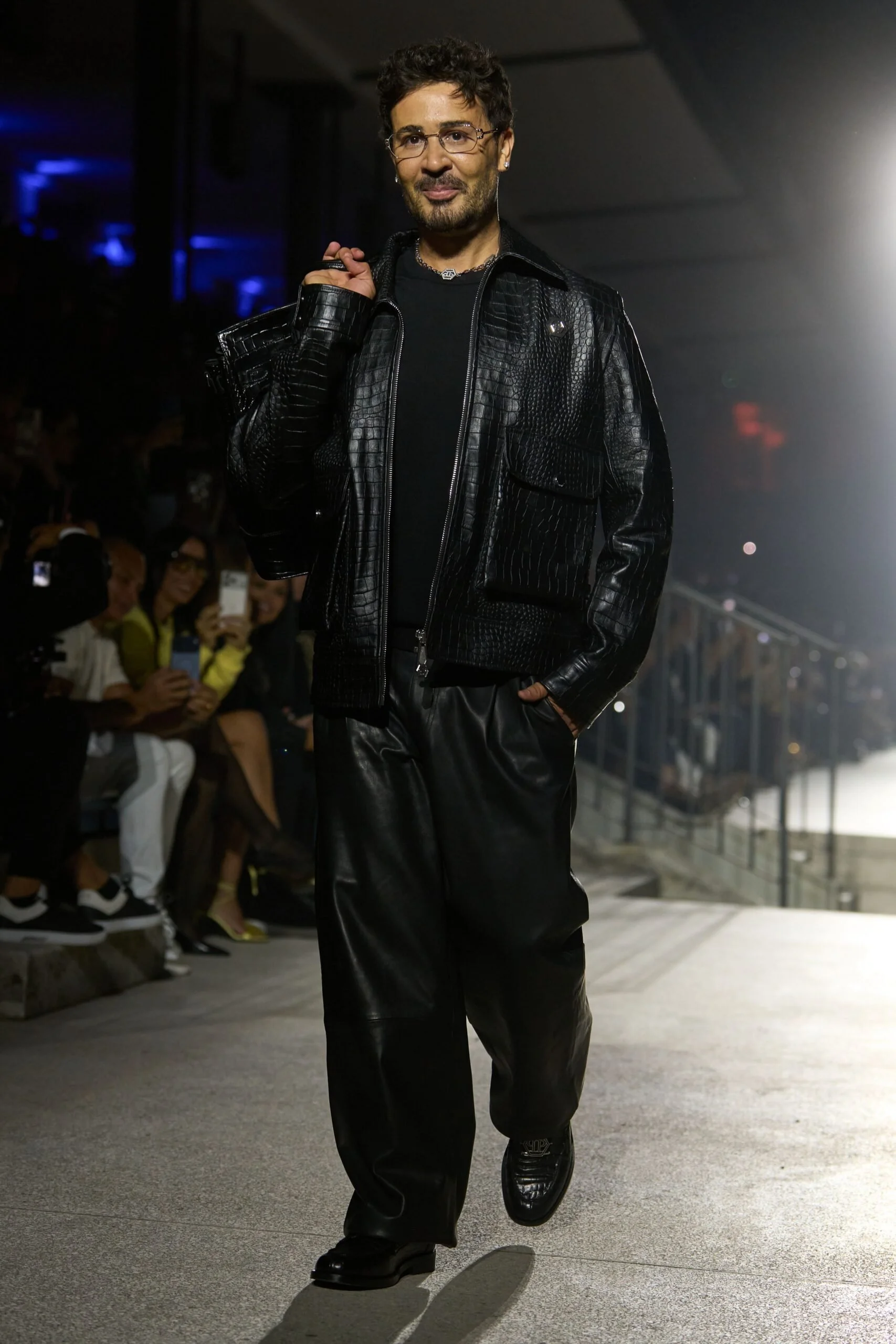 philipp-plein-spring-2027-ready-to-wear-look-02-scaled.jpg