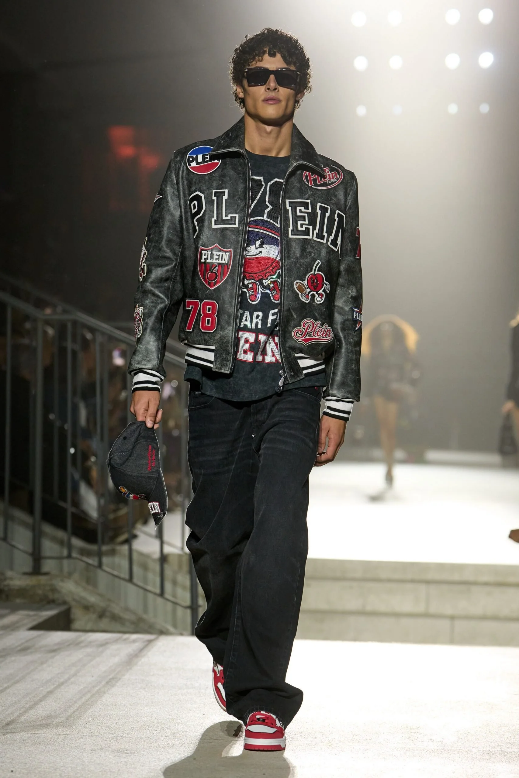 philipp-plein-spring-2027-ready-to-wear-look-11-scaled.jpg