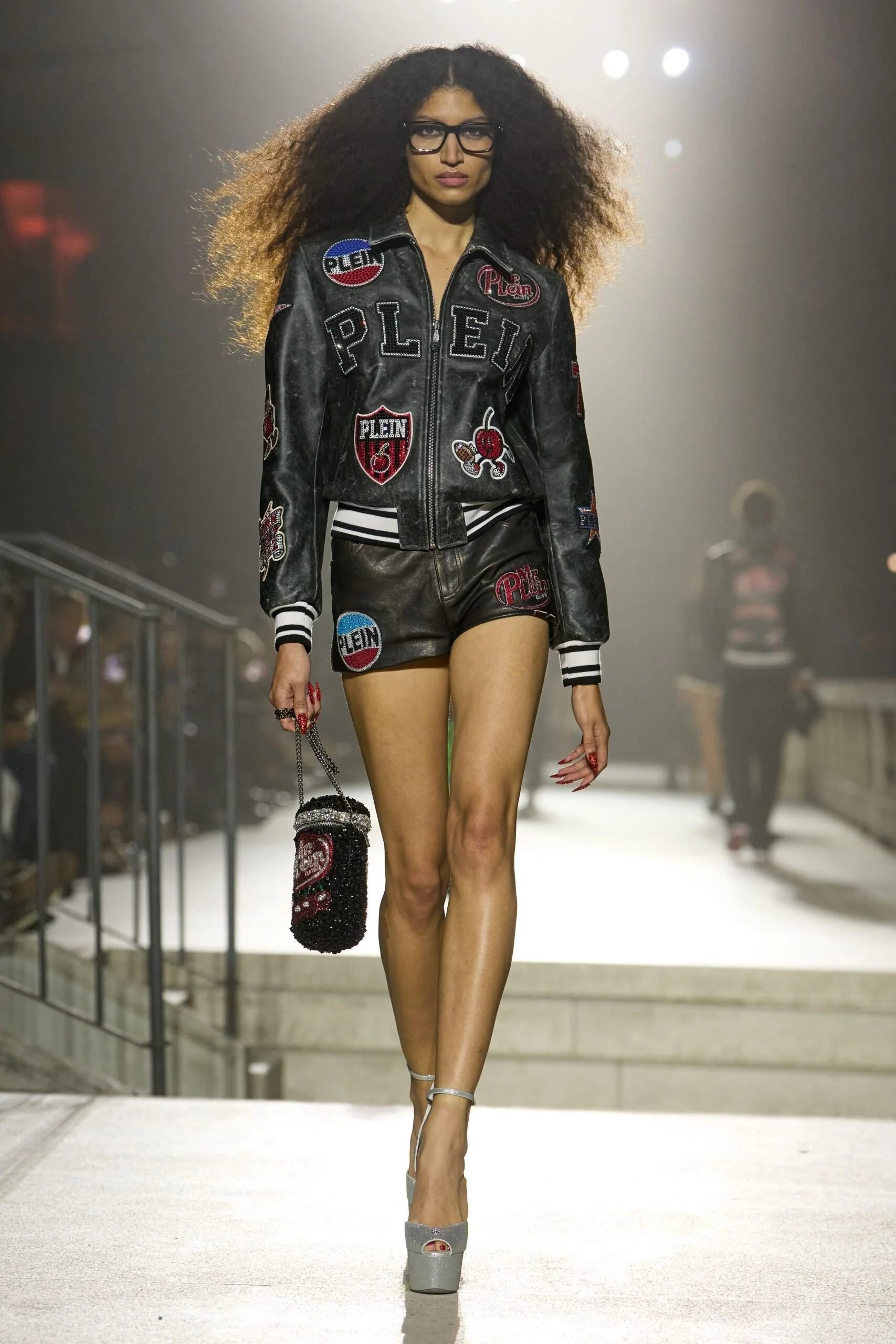 philipp-plein-spring-2027-ready-to-wear-look-12-scaled.jpg