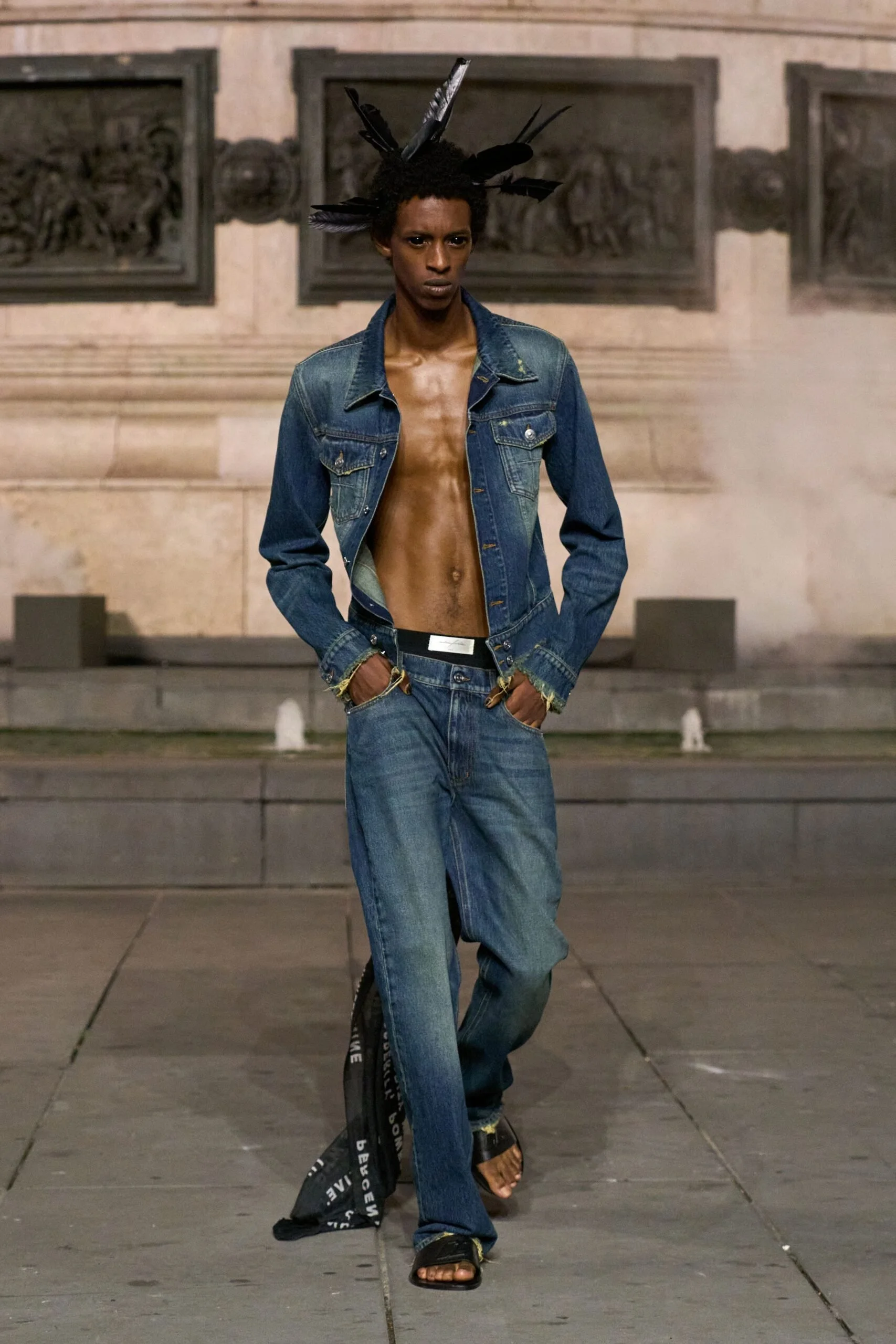 matieres-fecales-spring-2027-ready-to-wear-look-69-scaled.jpg