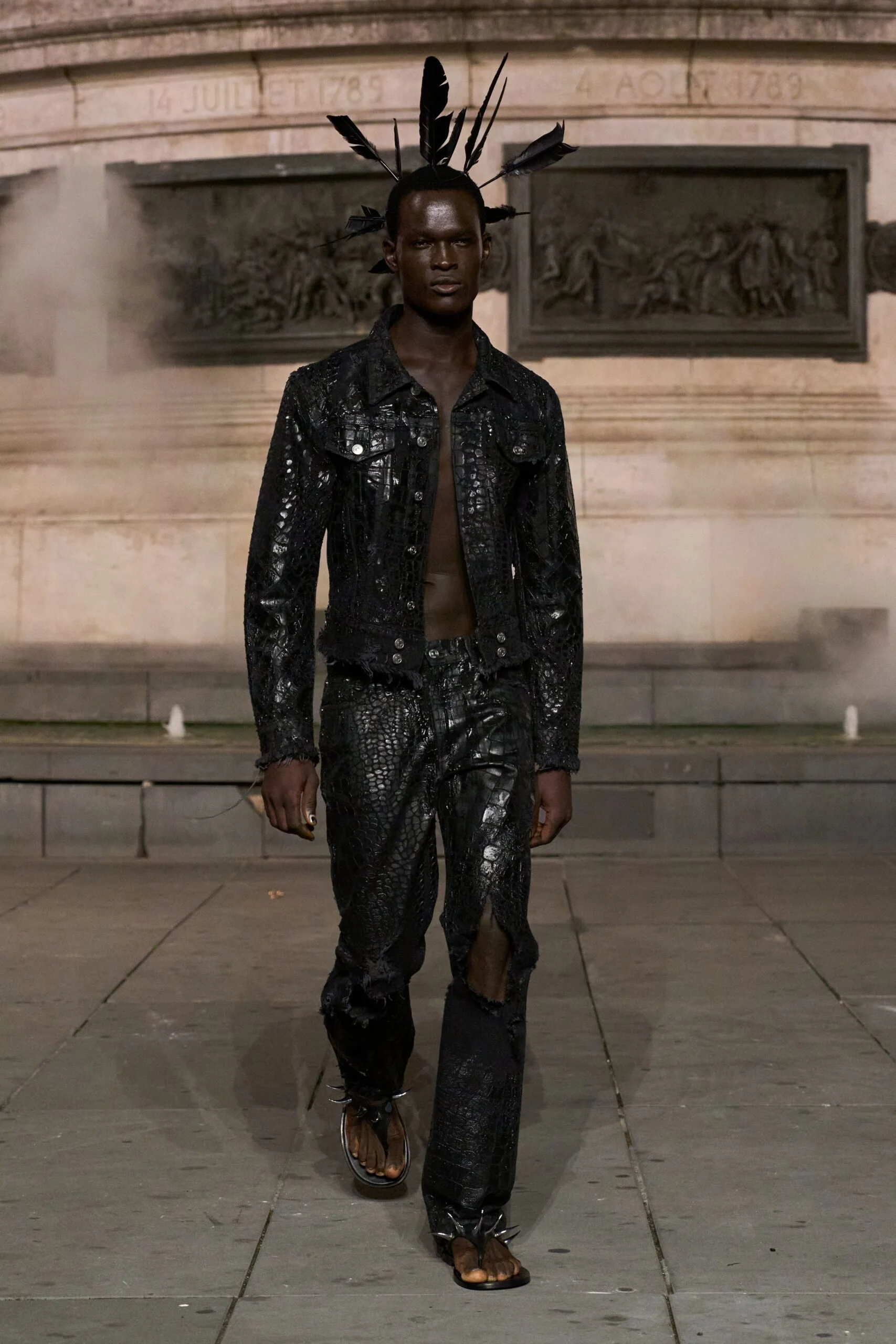 matieres-fecales-spring-2027-ready-to-wear-look-70-scaled.jpg