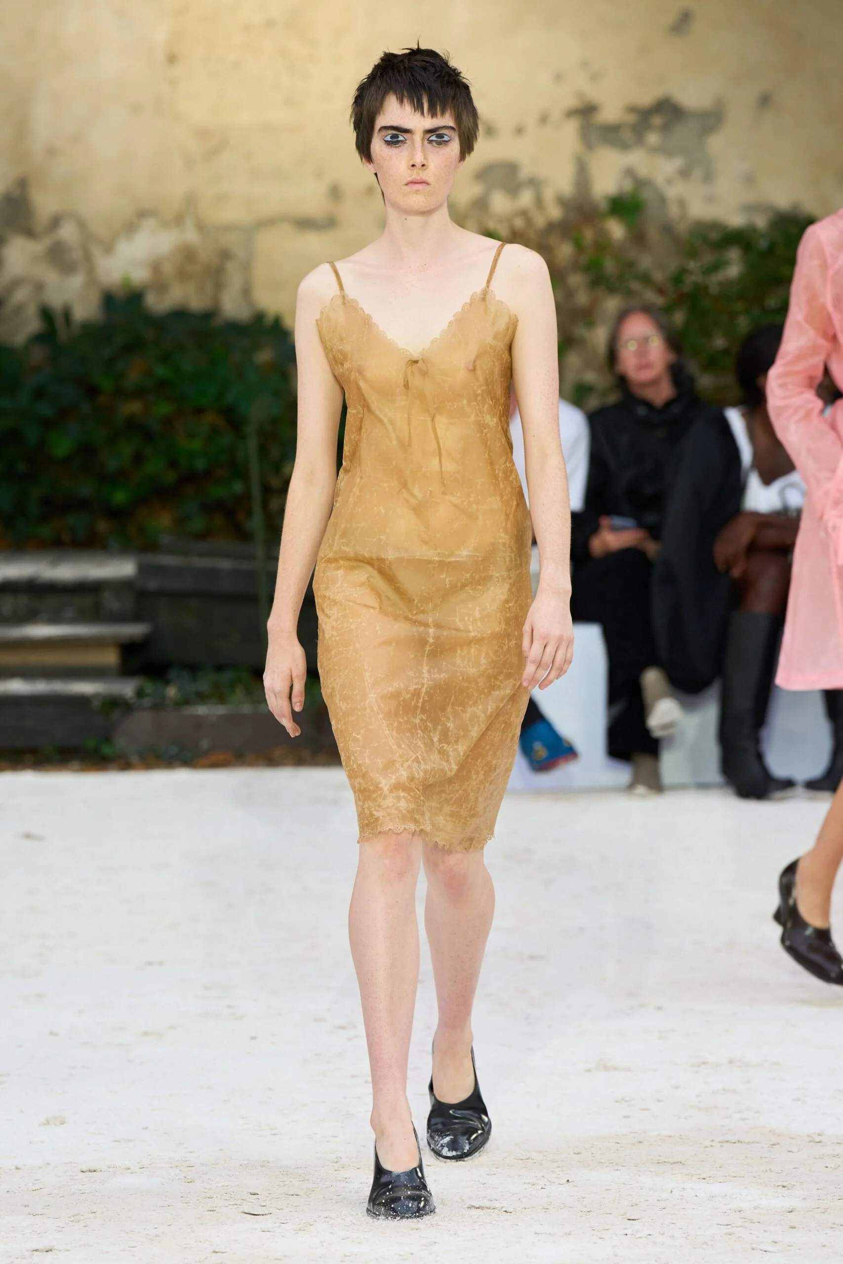 hodakova-spring-2027-ready-to-wear-look-02-scaled.jpg