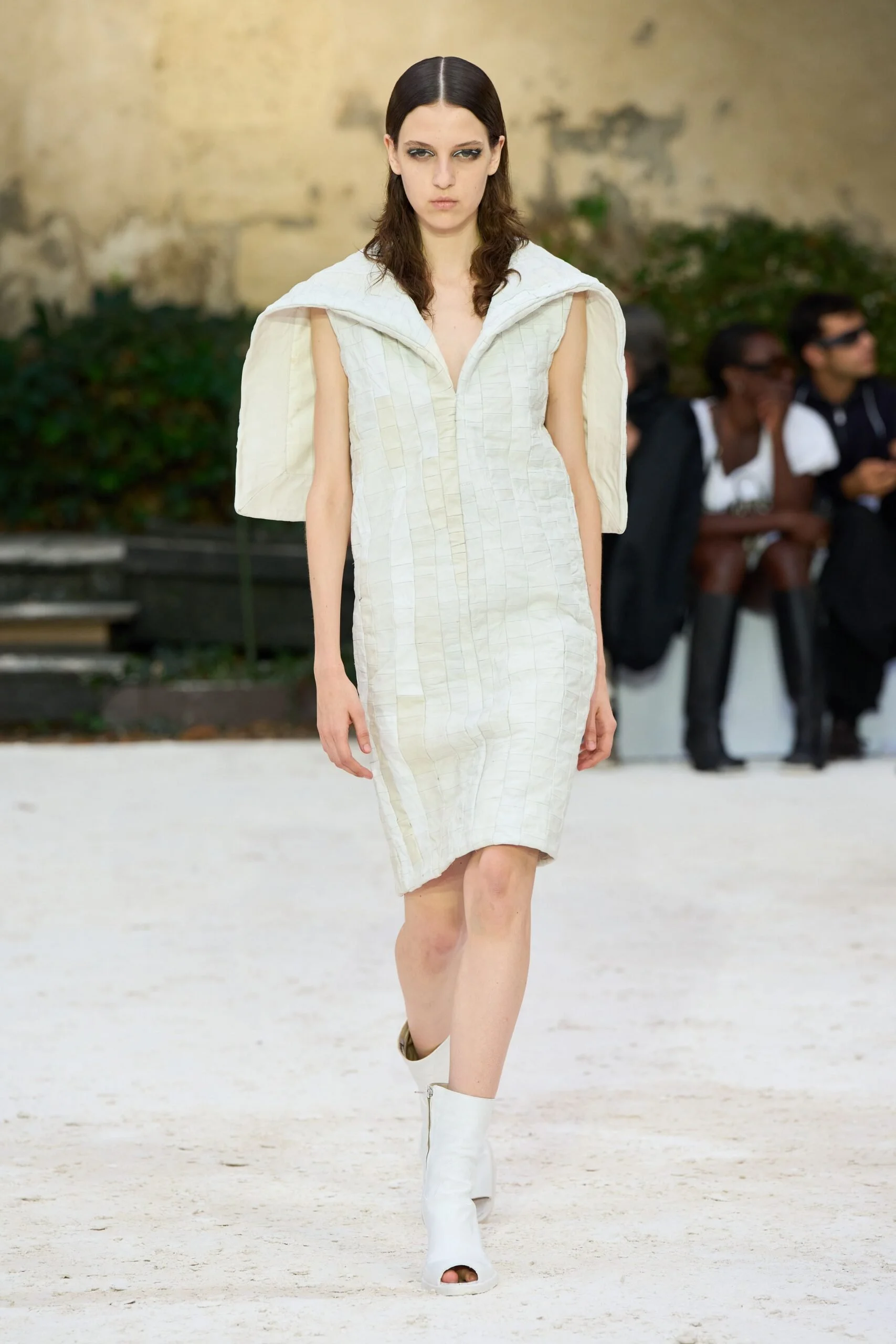 hodakova-spring-2027-ready-to-wear-look-30-scaled.jpg