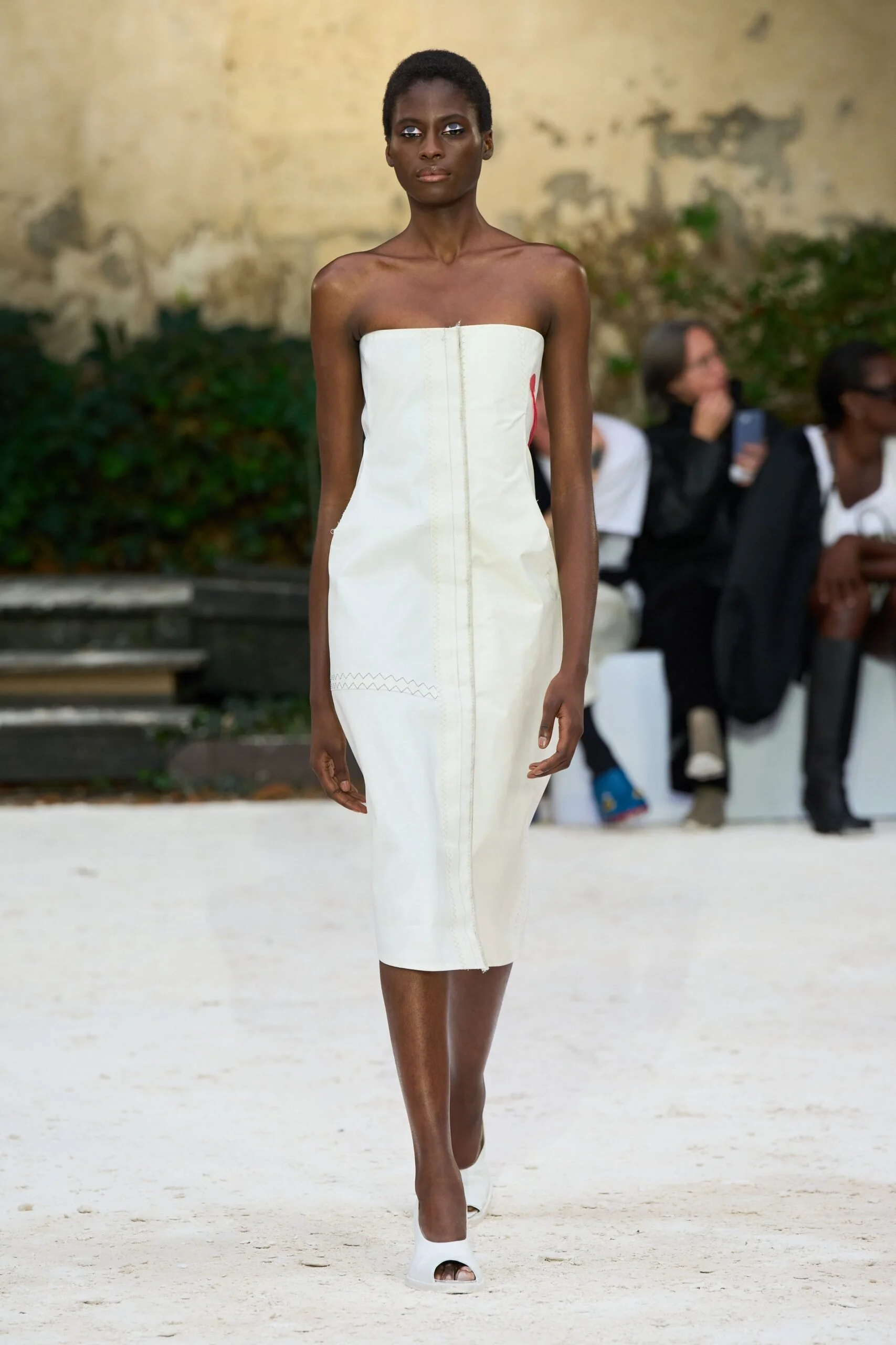 hodakova-spring-2027-ready-to-wear-look-40-scaled.jpg