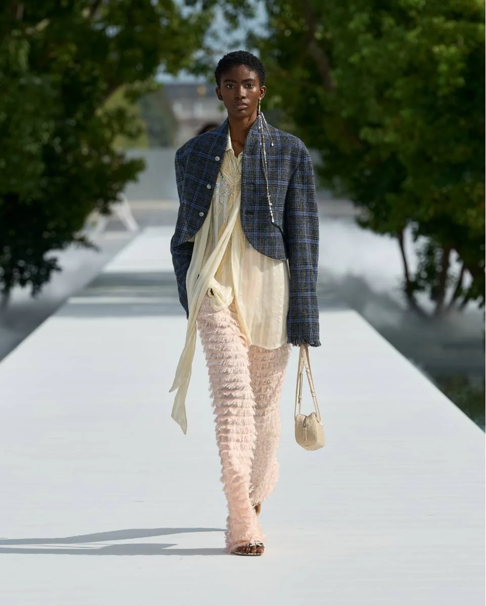 19_Mode_Femme_Spring_Summer_2027_Look_19.jpg