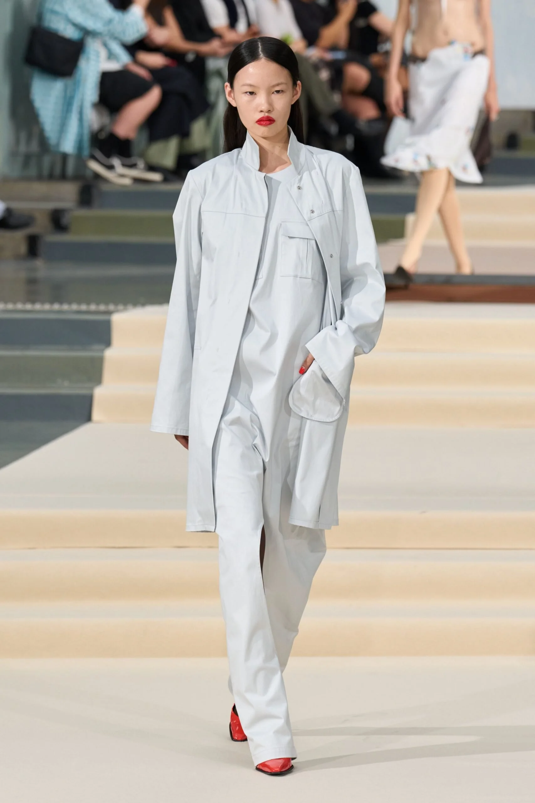 julie-kegels-spring-2027-ready-to-wear-look-02-scaled.jpg
