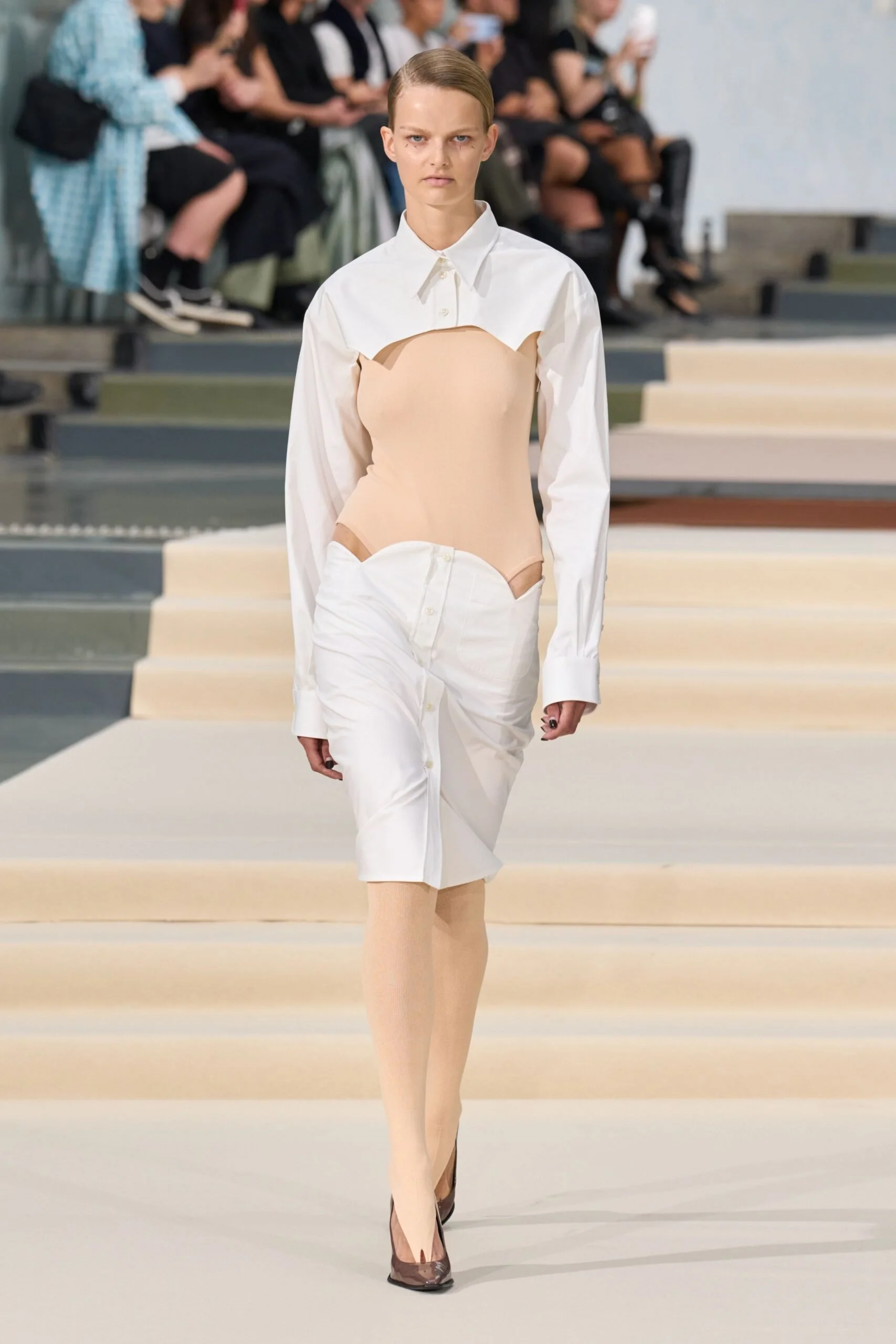julie-kegels-spring-2027-ready-to-wear-look-04-scaled.jpg