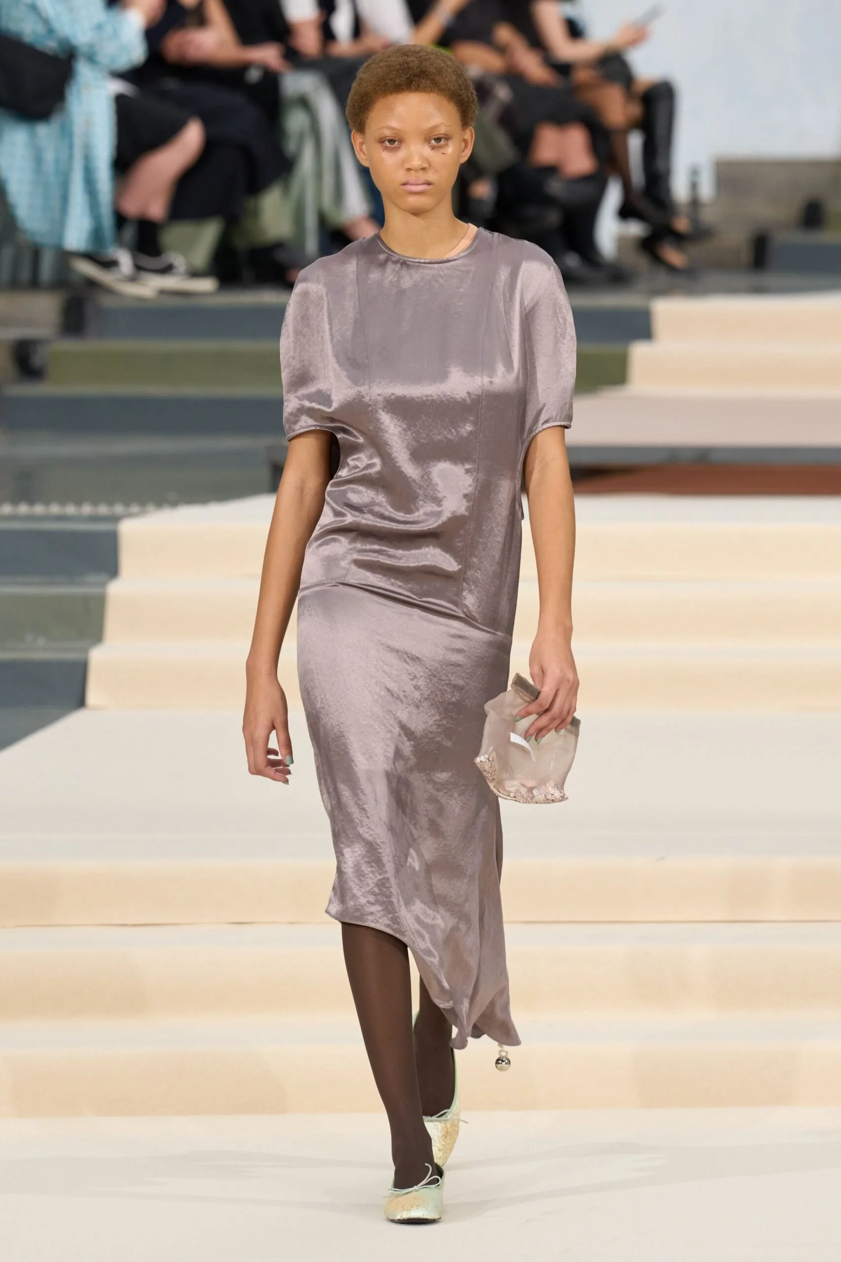 julie-kegels-spring-2027-ready-to-wear-look-13-scaled.jpg
