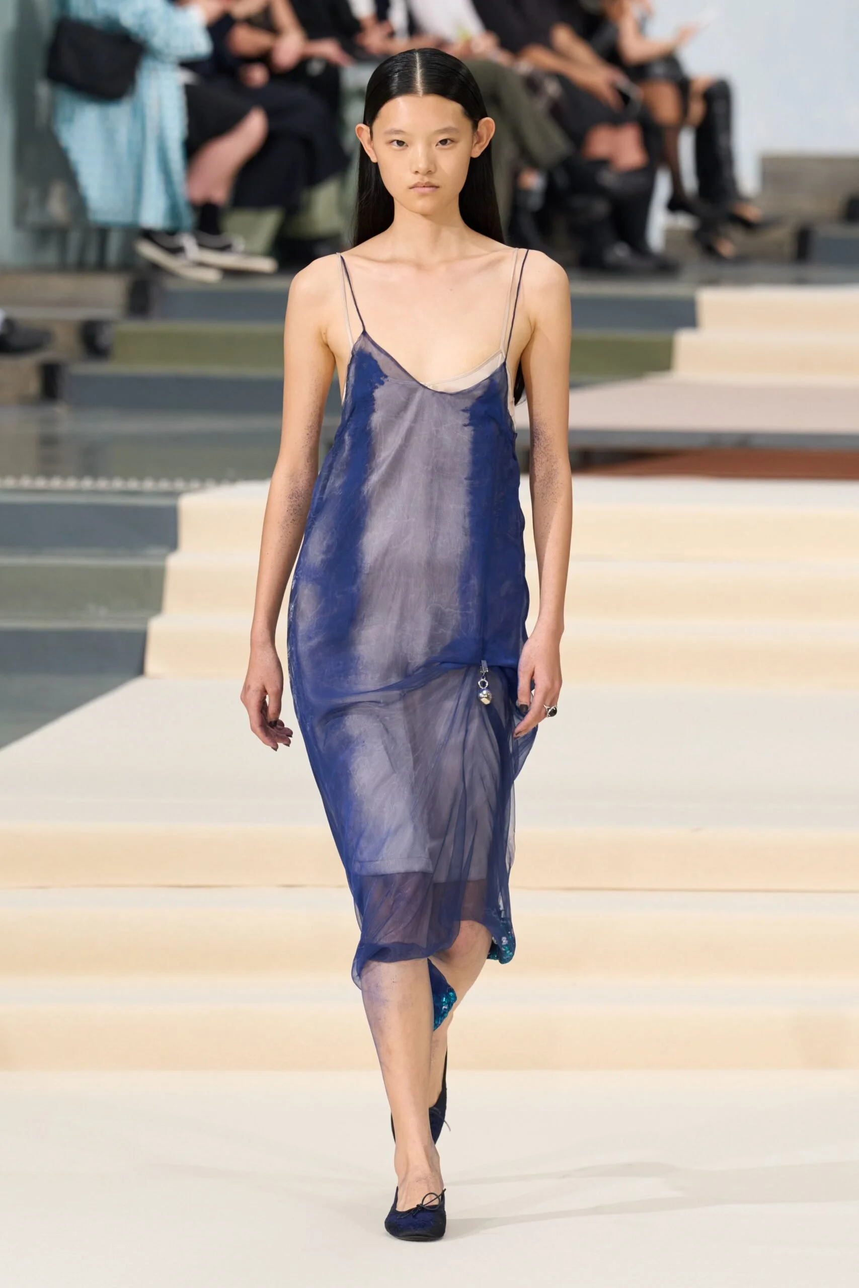 julie-kegels-spring-2027-ready-to-wear-look-17-scaled.jpg