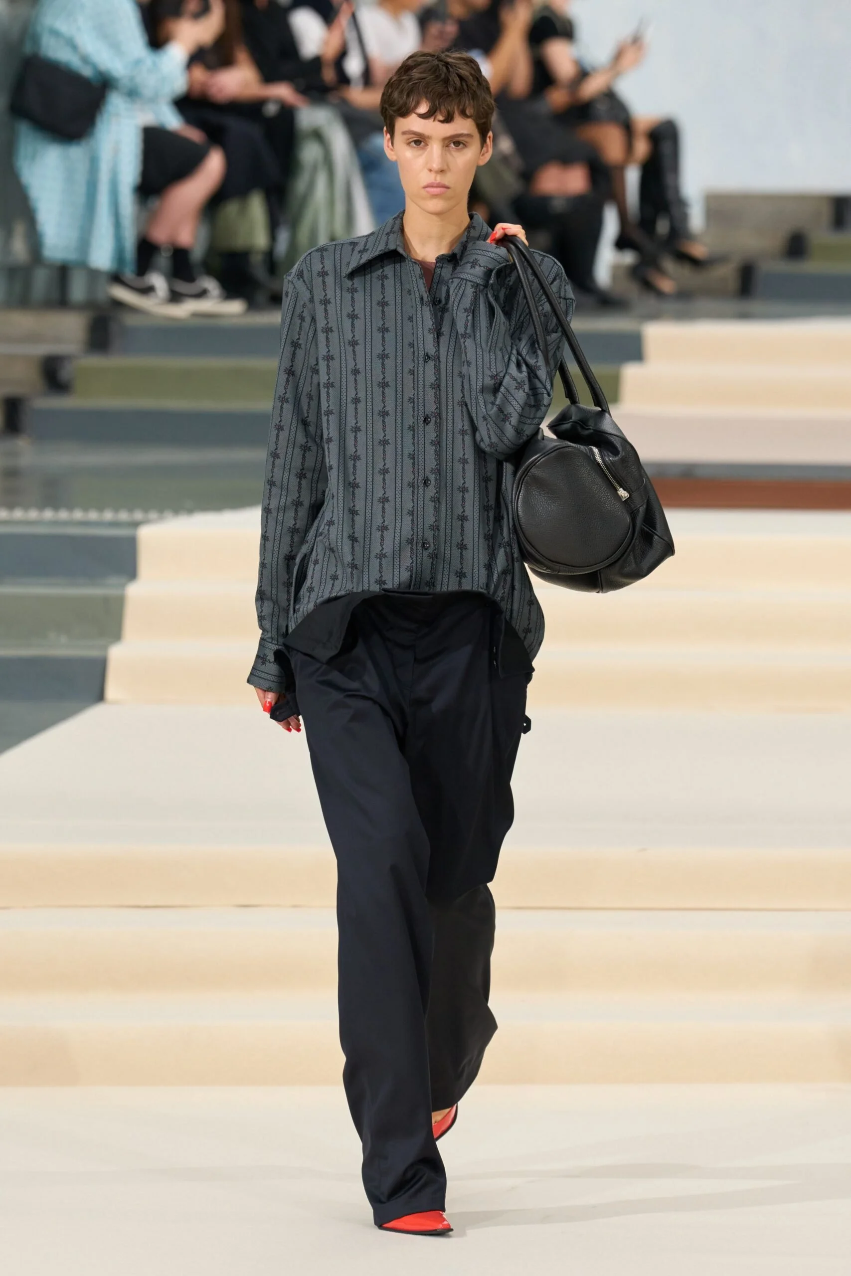 julie-kegels-spring-2027-ready-to-wear-look-25-scaled.jpg