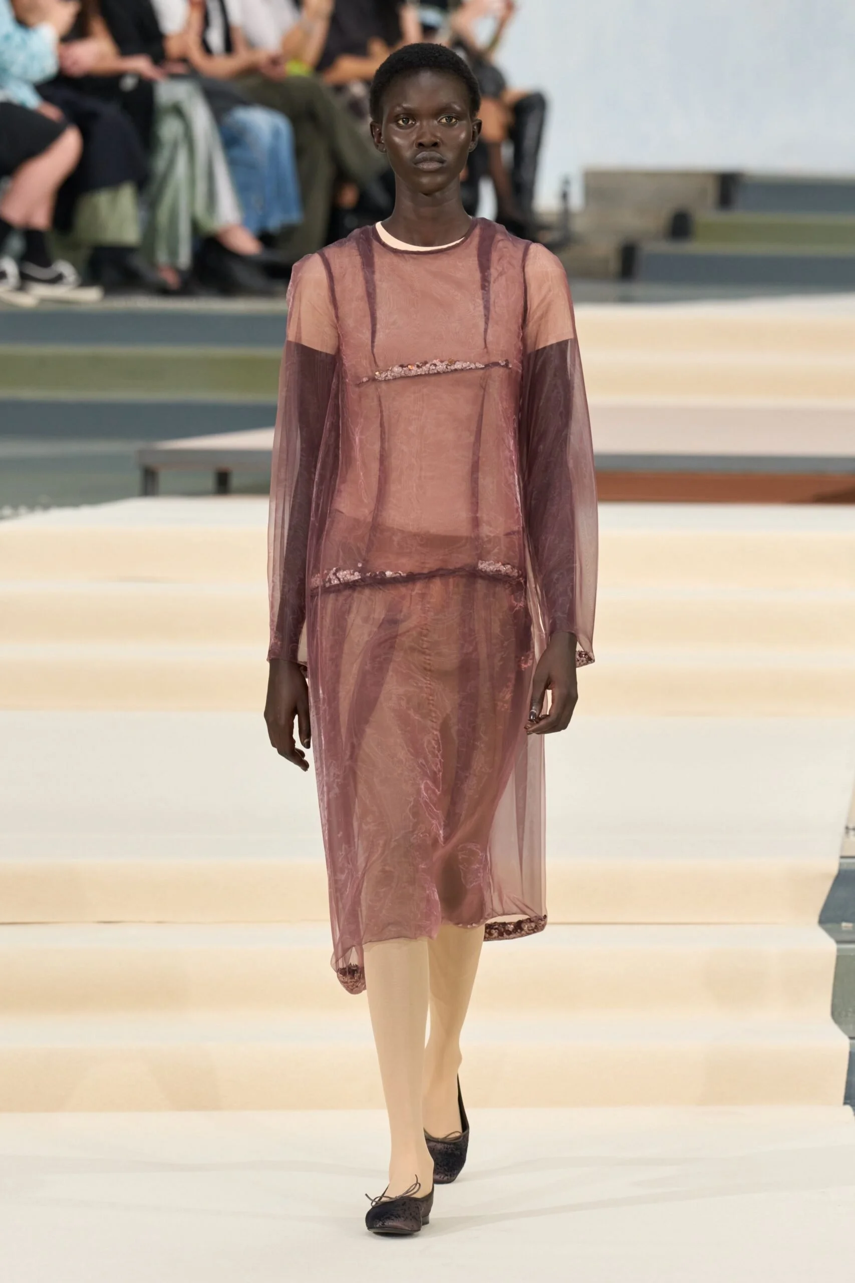julie-kegels-spring-2027-ready-to-wear-look-30-scaled.jpg