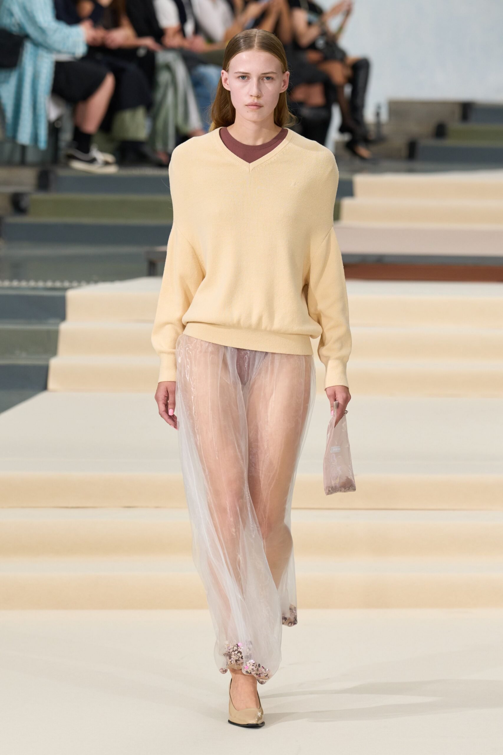 julie-kegels-spring-2027-ready-to-wear-look-33-scaled.jpg