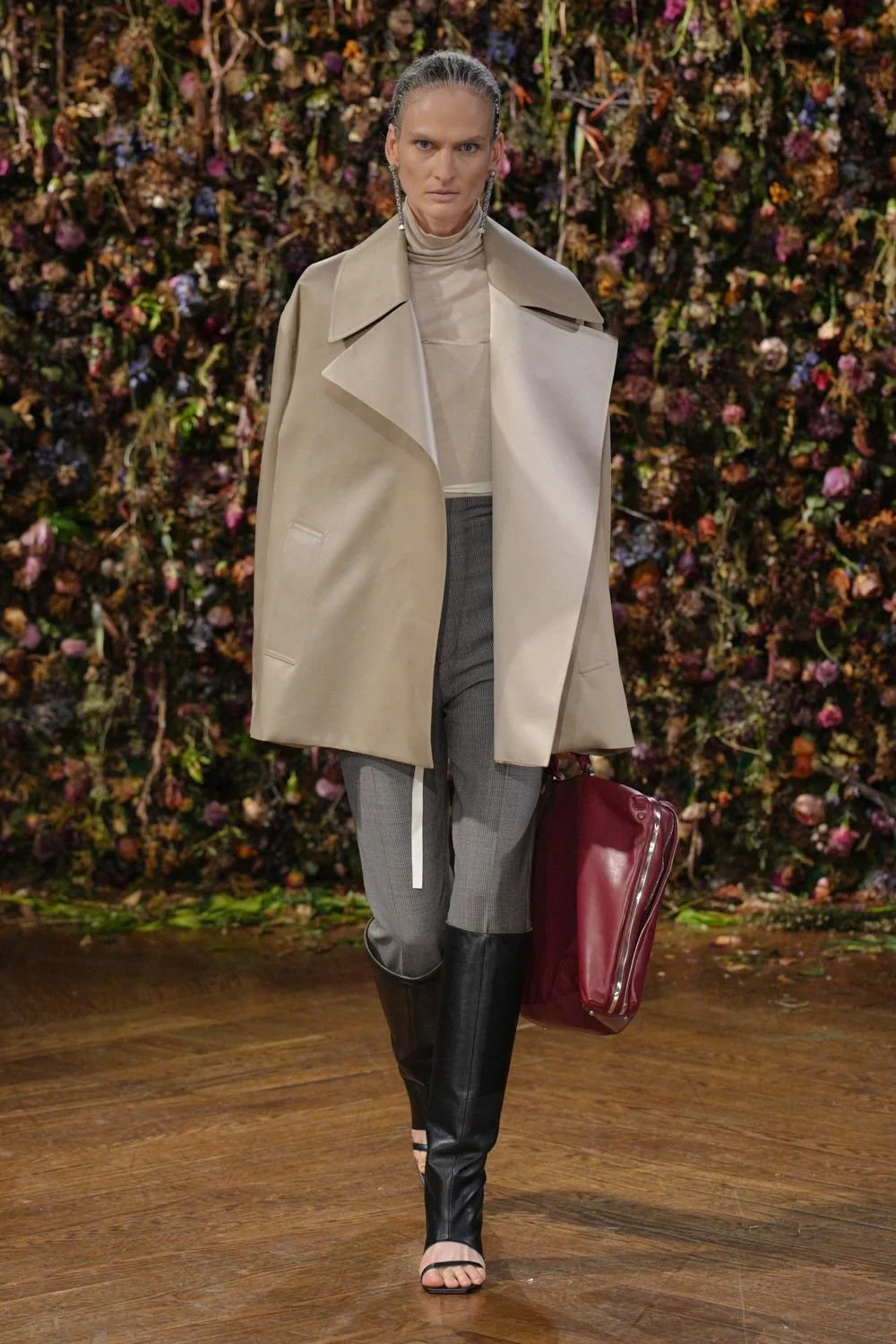 maison-margiela-spring-2027-ready-to-wear-look-06.jpg