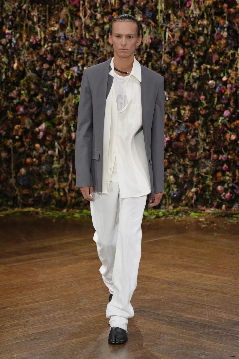 maison-margiela-spring-2027-ready-to-wear-look-15.jpg