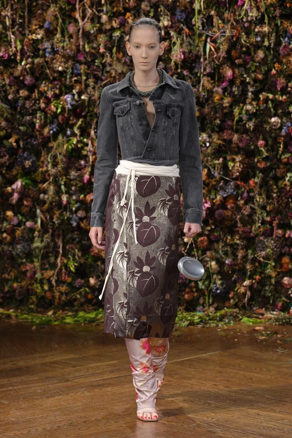 maison-margiela-spring-2027-ready-to-wear-look-17.jpg