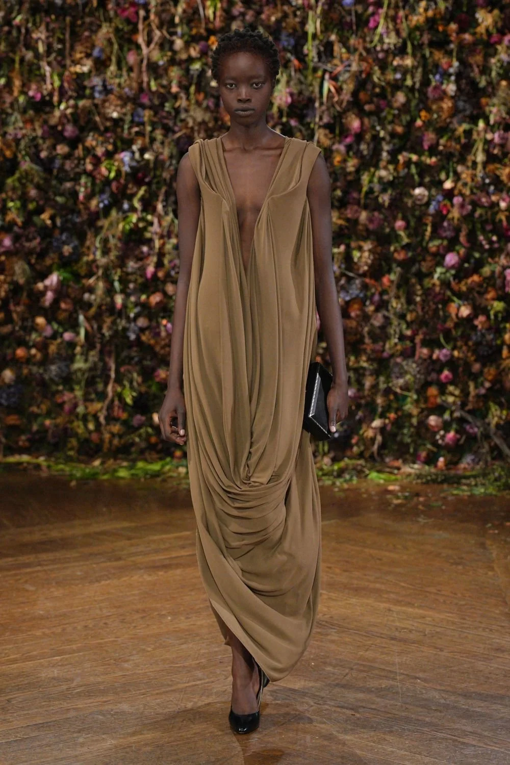 maison-margiela-spring-2027-ready-to-wear-look-27.jpg