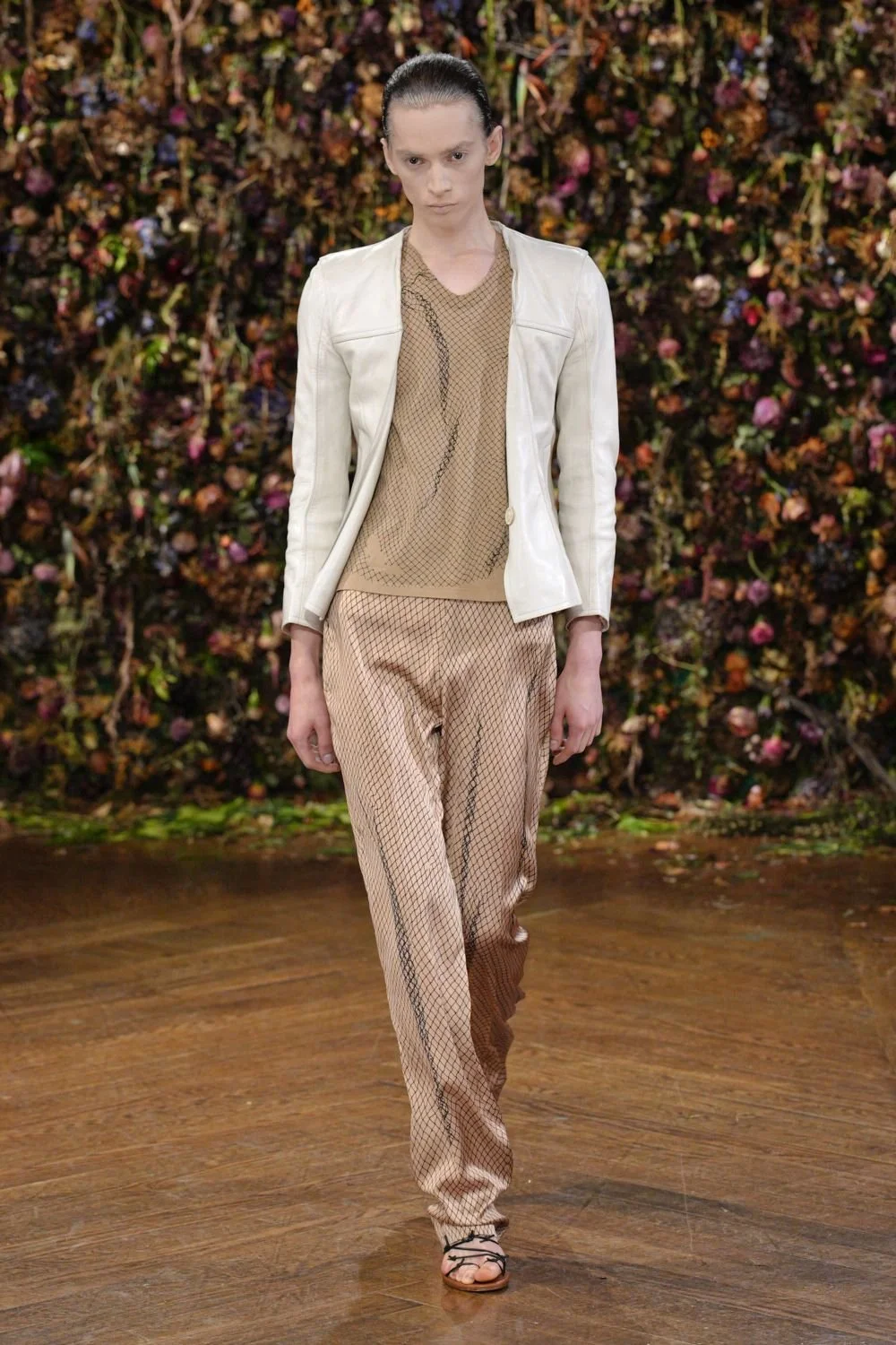maison-margiela-spring-2027-ready-to-wear-look-41.jpg