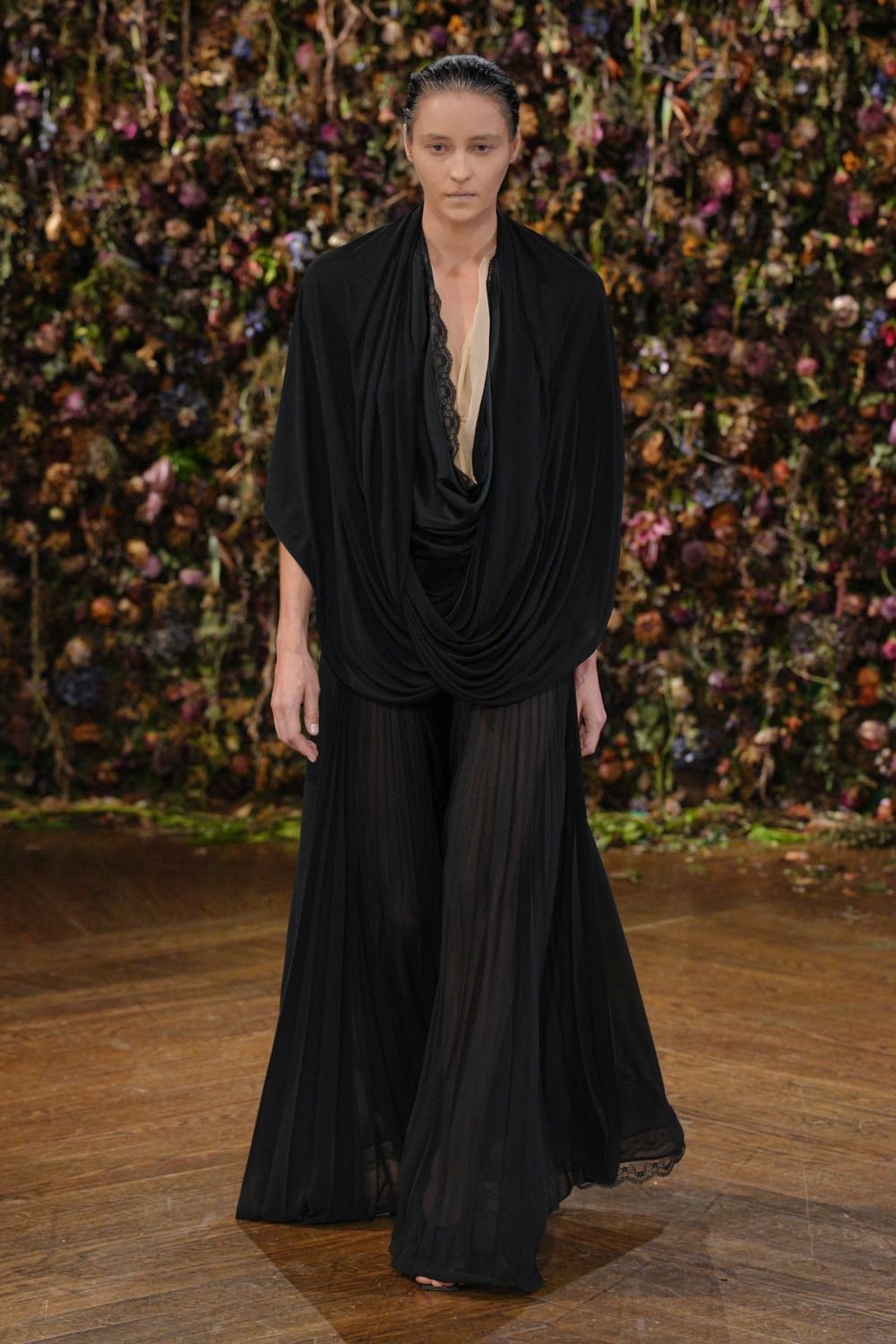 maison-margiela-spring-2027-ready-to-wear-look-45.jpg