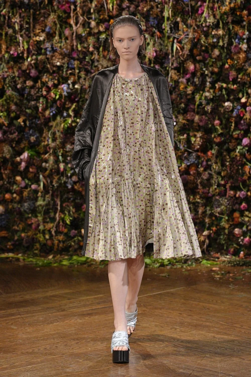maison-margiela-spring-2027-ready-to-wear-look-47.jpg