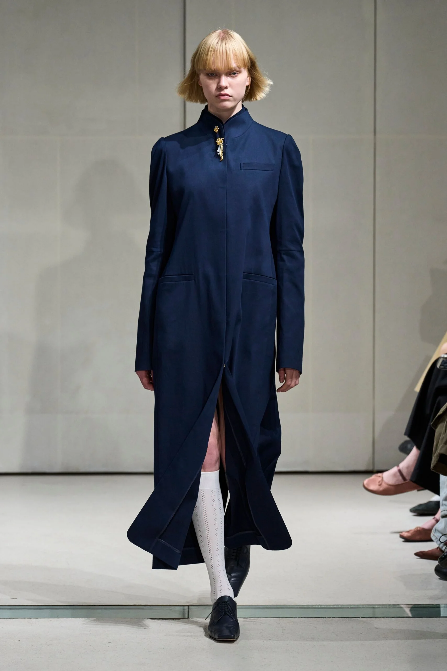 mame-kurogouchi-spring-2027-ready-to-wear-look-07-scaled.jpg