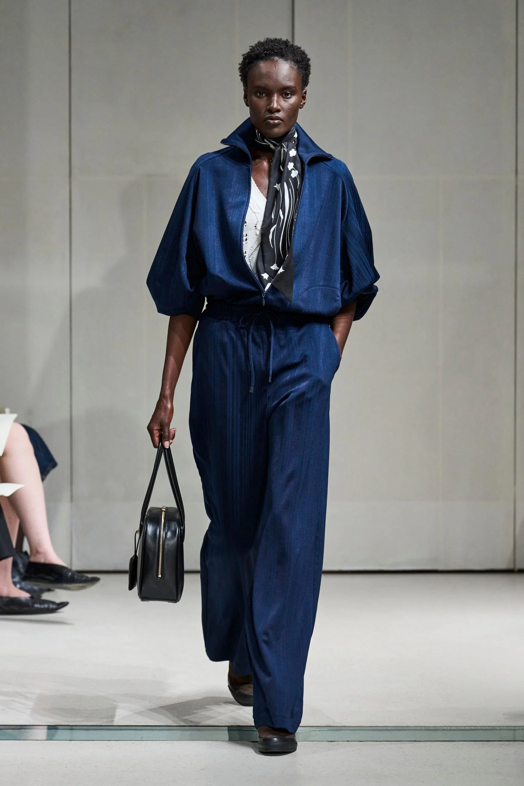 mame-kurogouchi-spring-2027-ready-to-wear-look-21-scaled.jpg