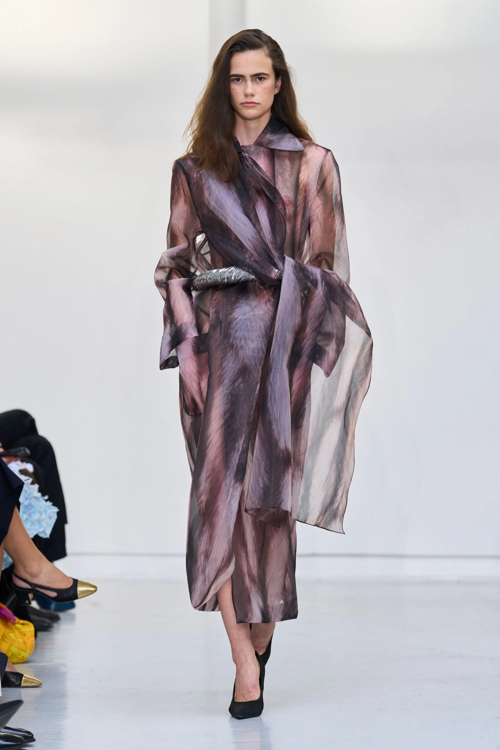 burc-akyol-spring-2027-ready-to-wear-look-08-scaled.jpg
