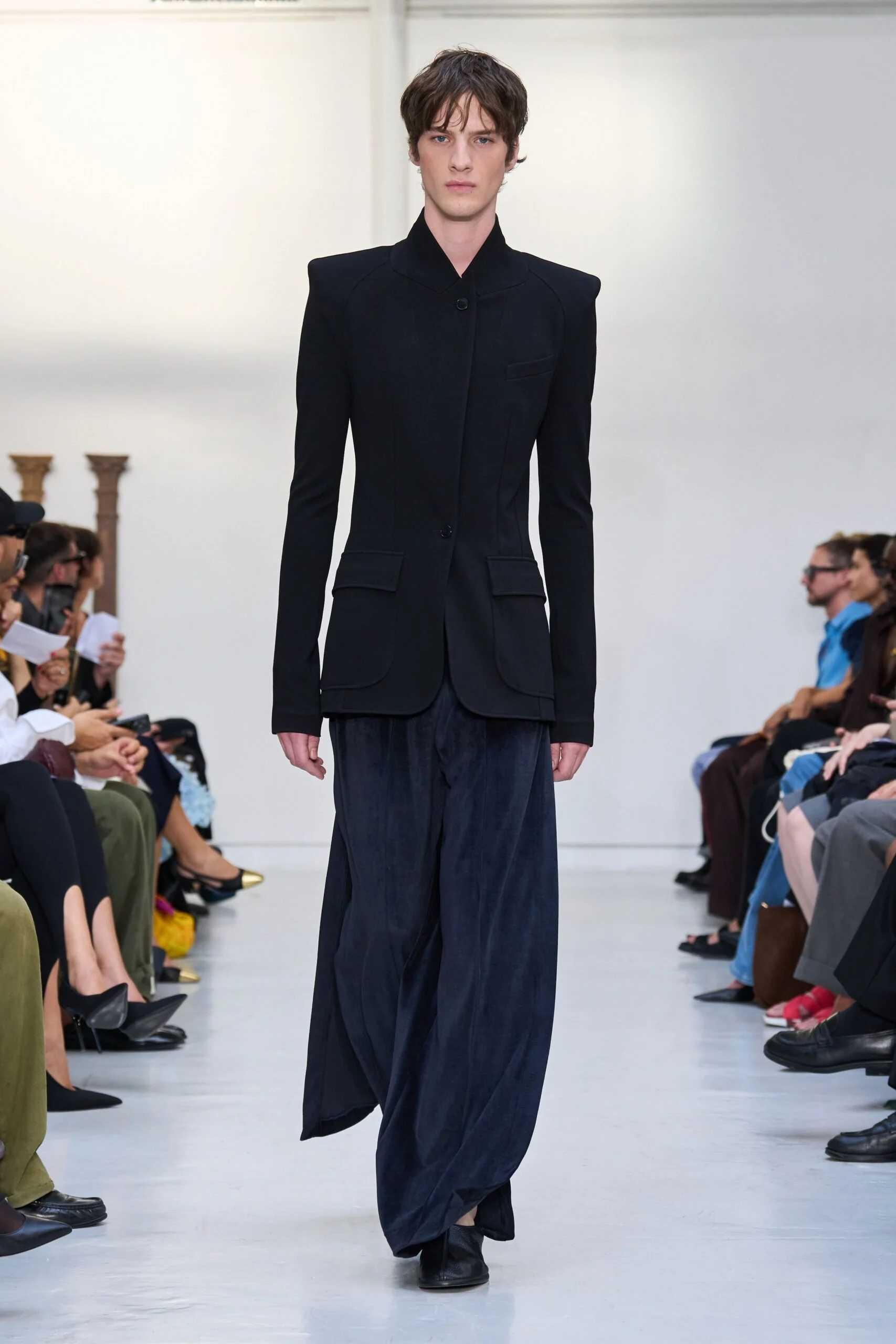 burc-akyol-spring-2027-ready-to-wear-look-13-scaled.jpg
