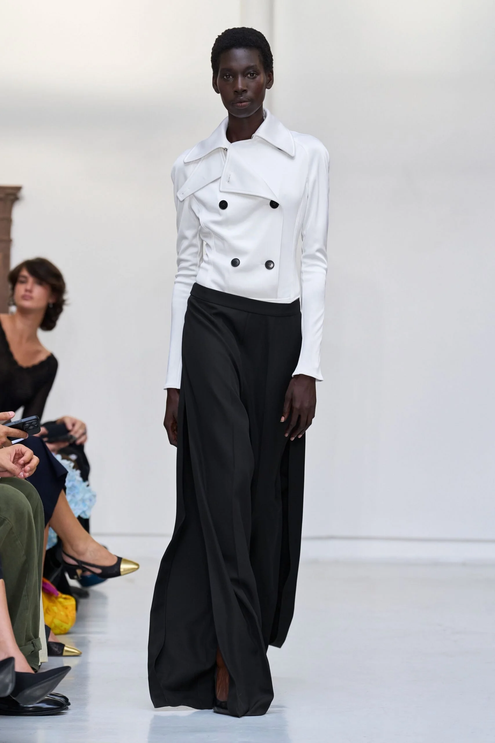 burc-akyol-spring-2027-ready-to-wear-look-14-scaled.jpg