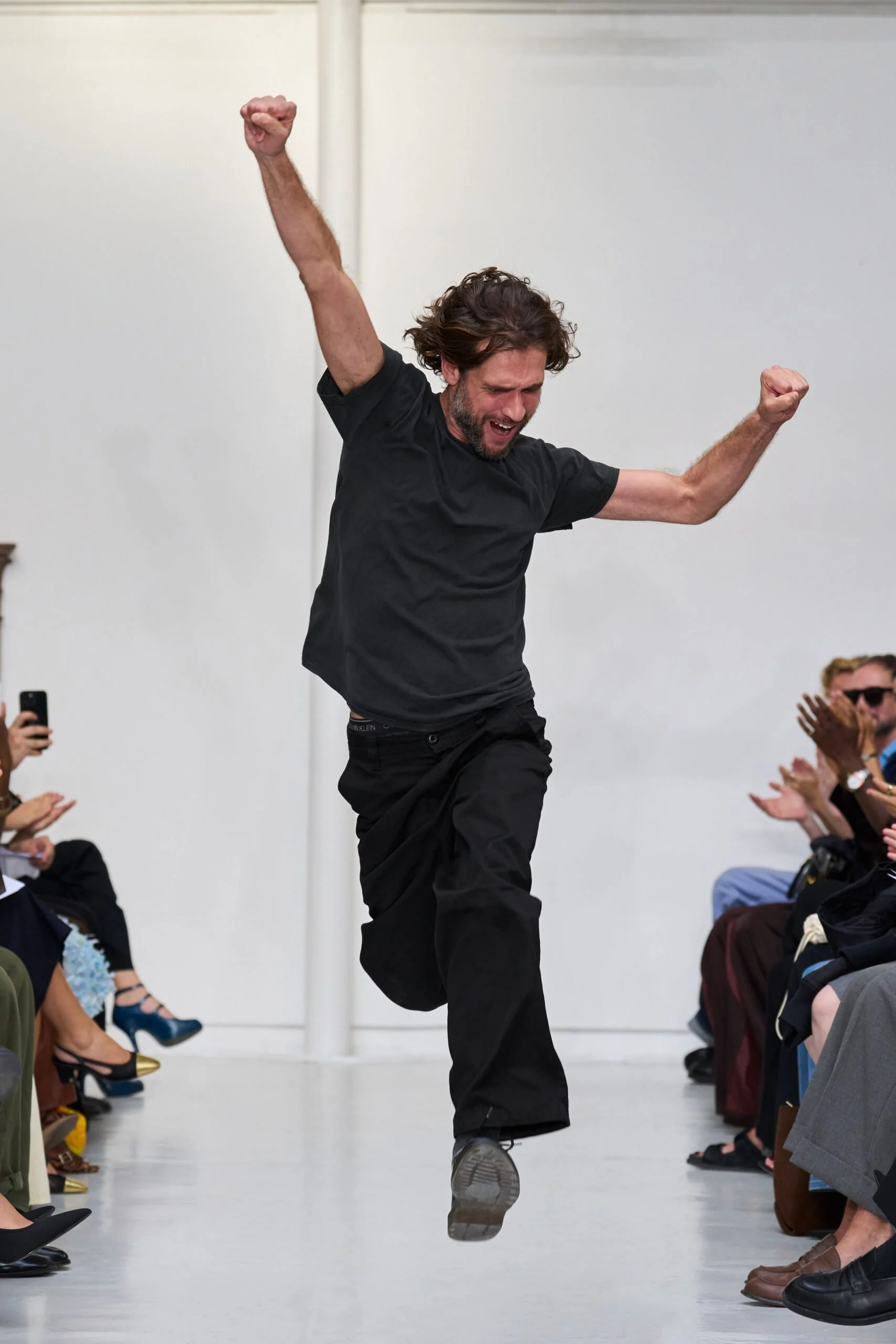 burc-akyol-spring-2027-ready-to-wear-look-32-scaled.jpg