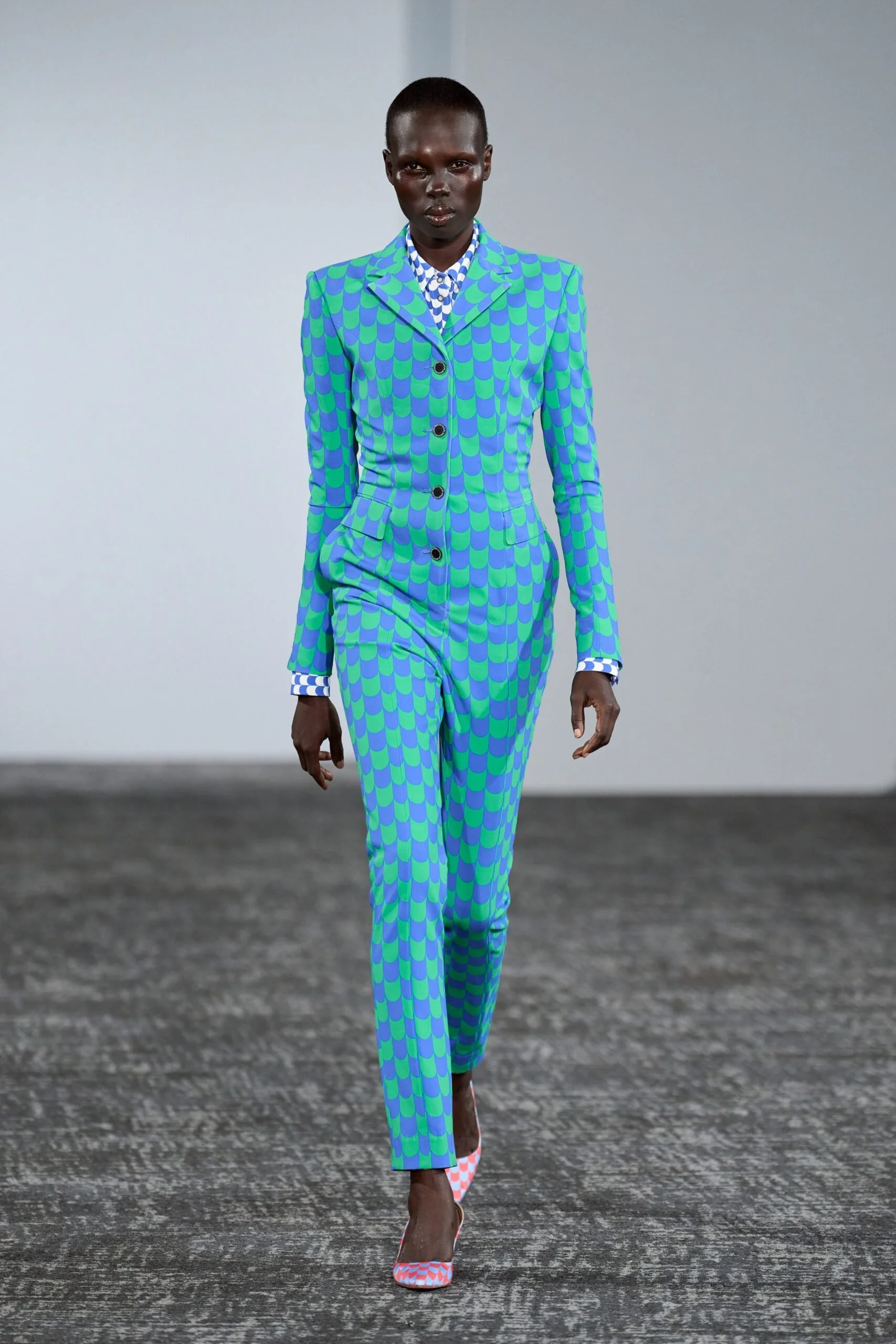 anrealage-spring-2027-ready-to-wear-look-01-scaled.jpg