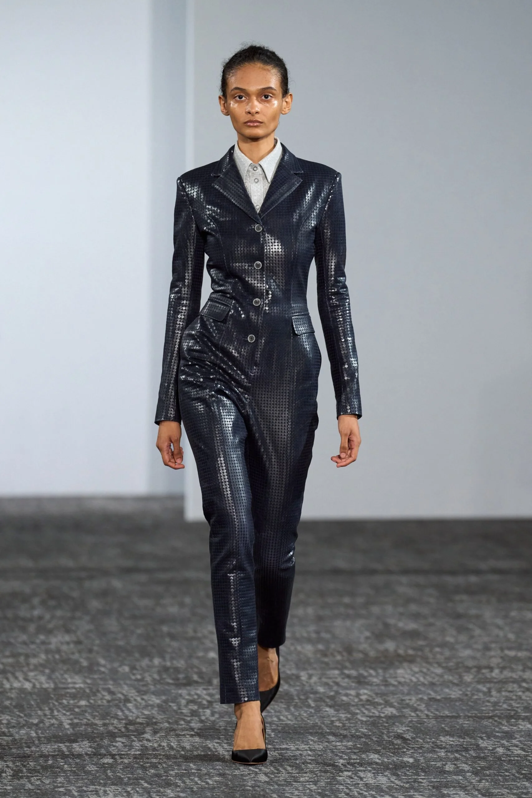 anrealage-spring-2027-ready-to-wear-look-08-scaled.jpg
