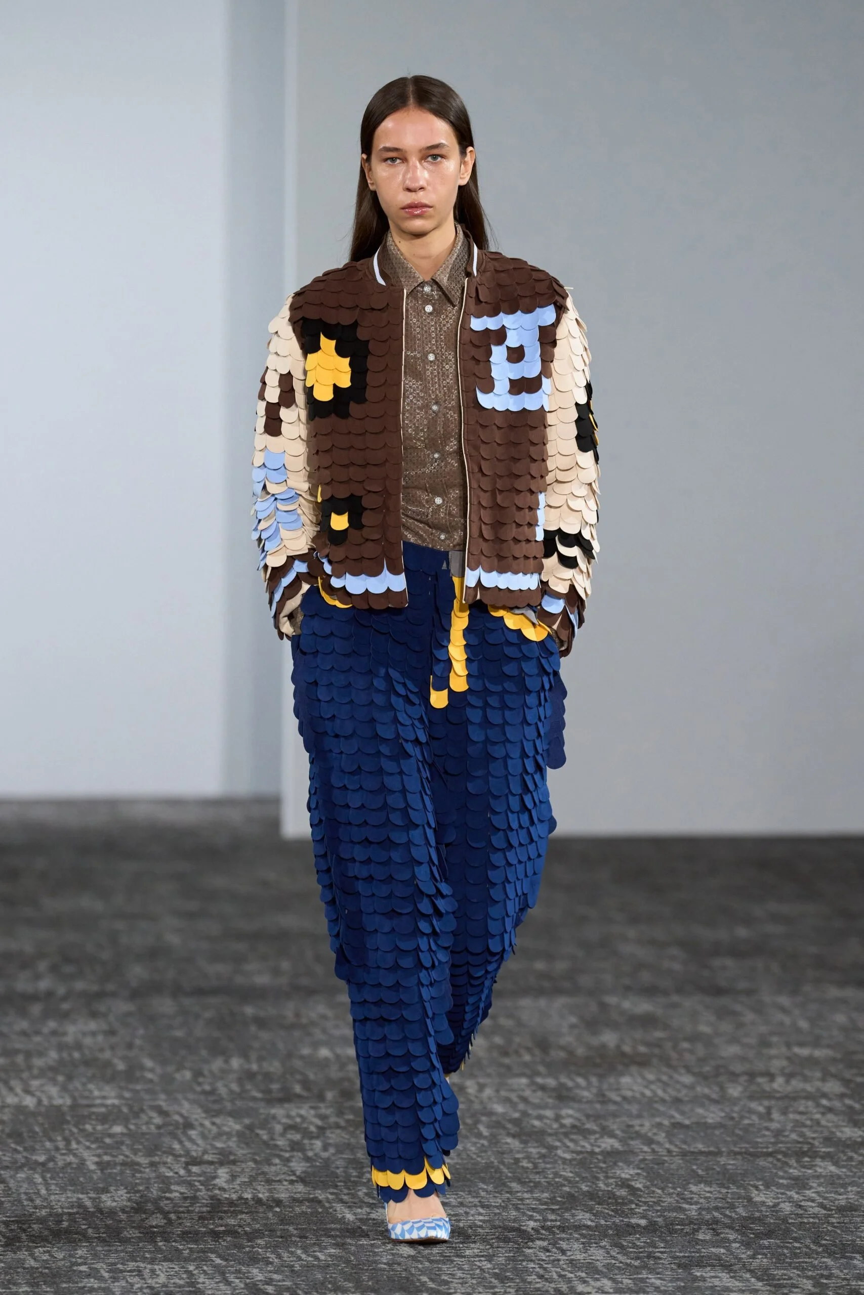 anrealage-spring-2027-ready-to-wear-look-14-scaled.jpg