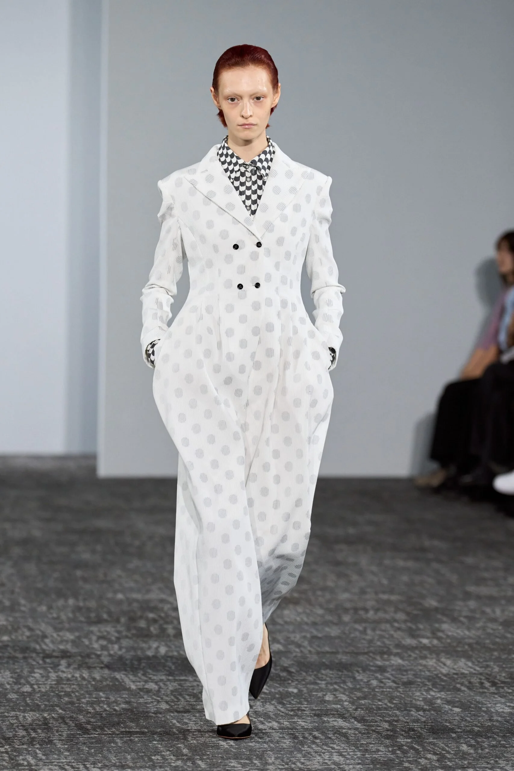 anrealage-spring-2027-ready-to-wear-look-17-scaled.jpg