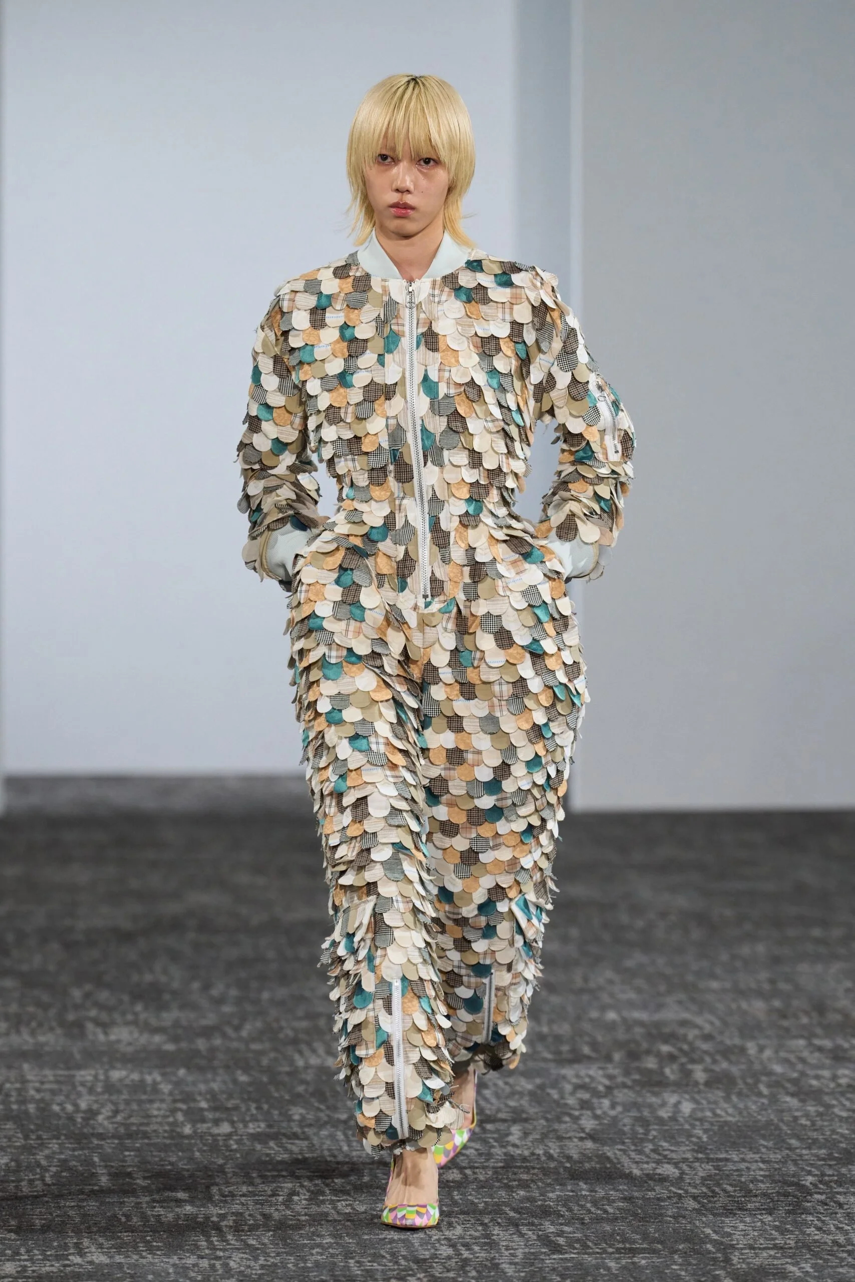 anrealage-spring-2027-ready-to-wear-look-20-scaled.jpg