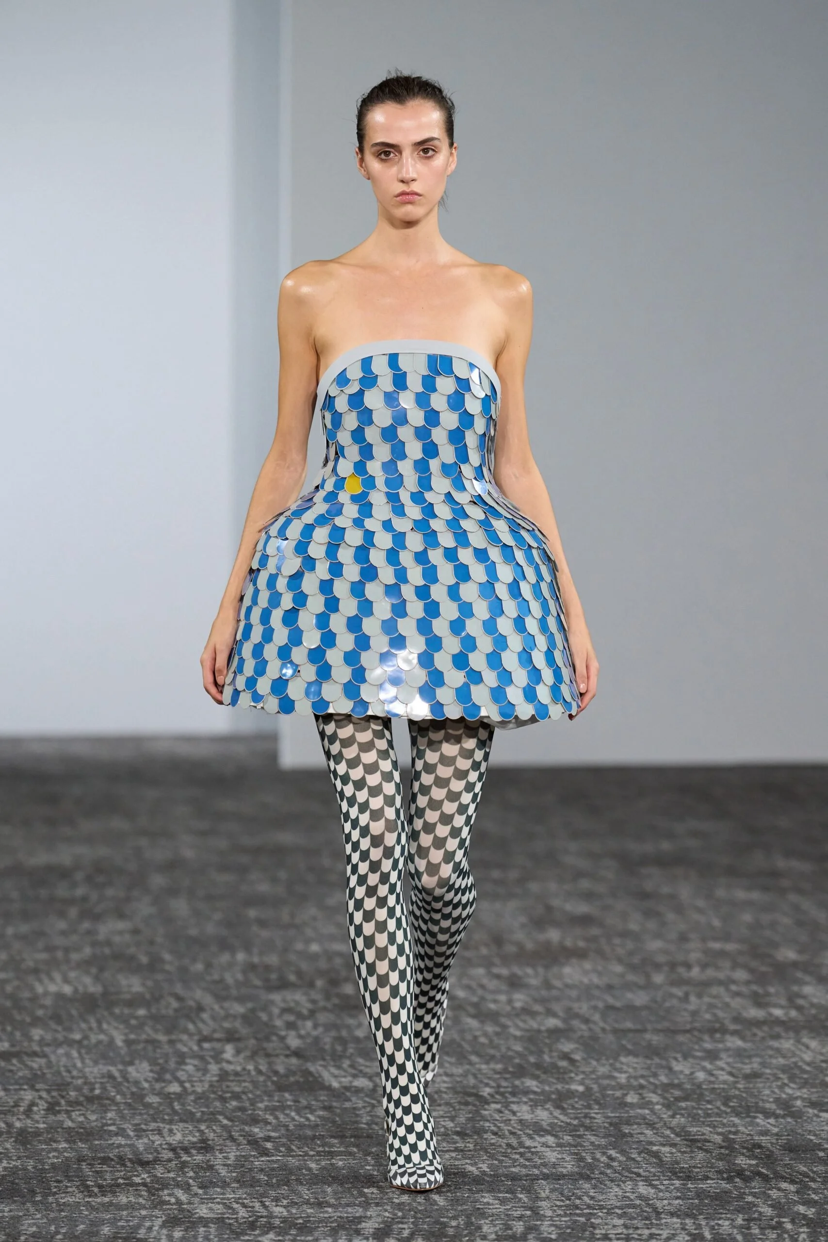 anrealage-spring-2027-ready-to-wear-look-28-scaled.jpg
