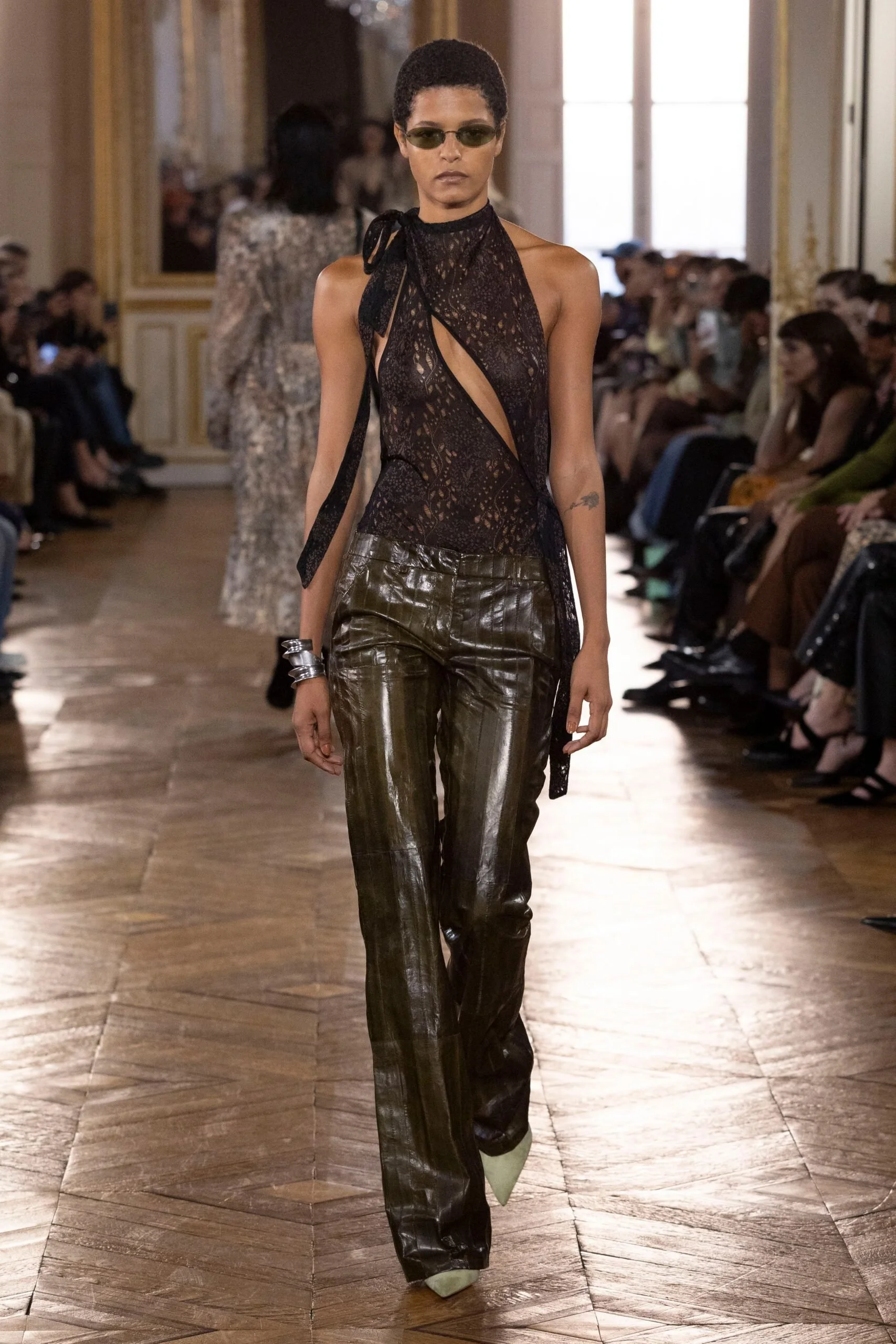 balmain-spring-2027-ready-to-wear-look-08-scaled.jpg