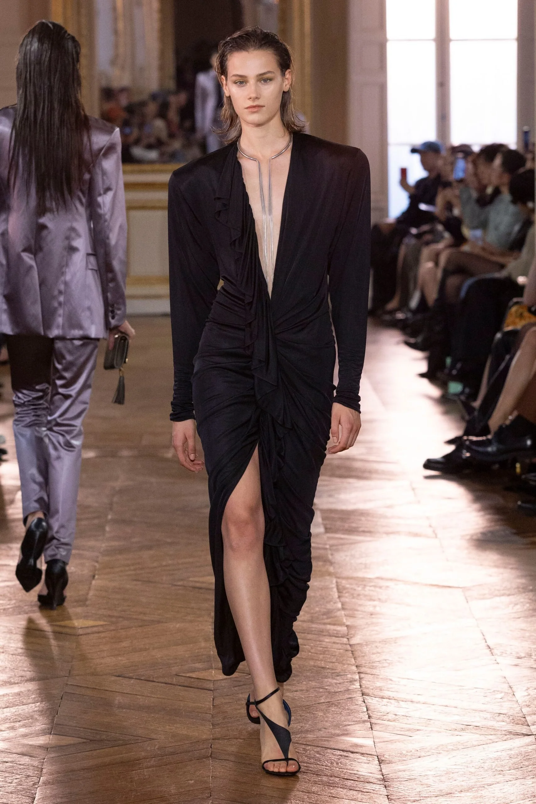 balmain-spring-2027-ready-to-wear-look-28-scaled.jpg