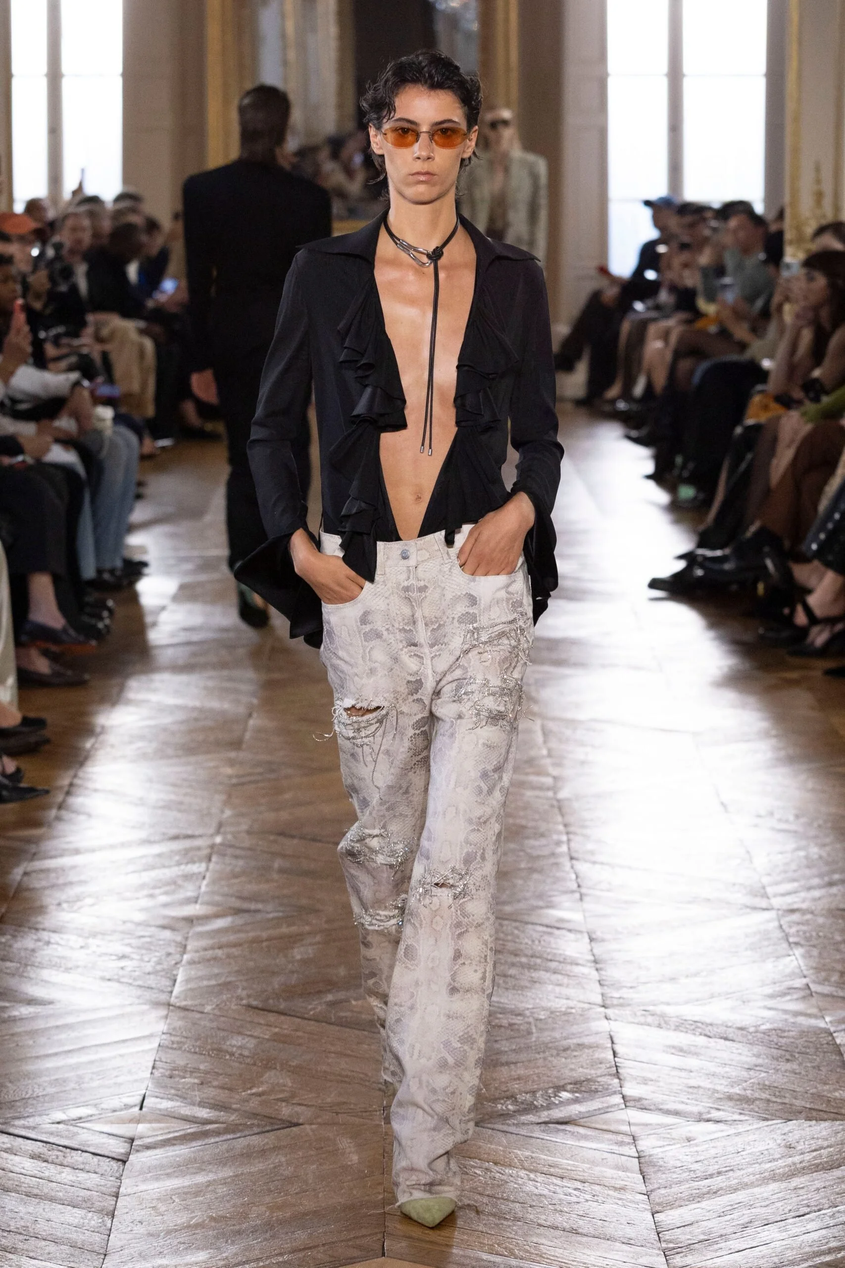 balmain-spring-2027-ready-to-wear-look-29-scaled.jpg