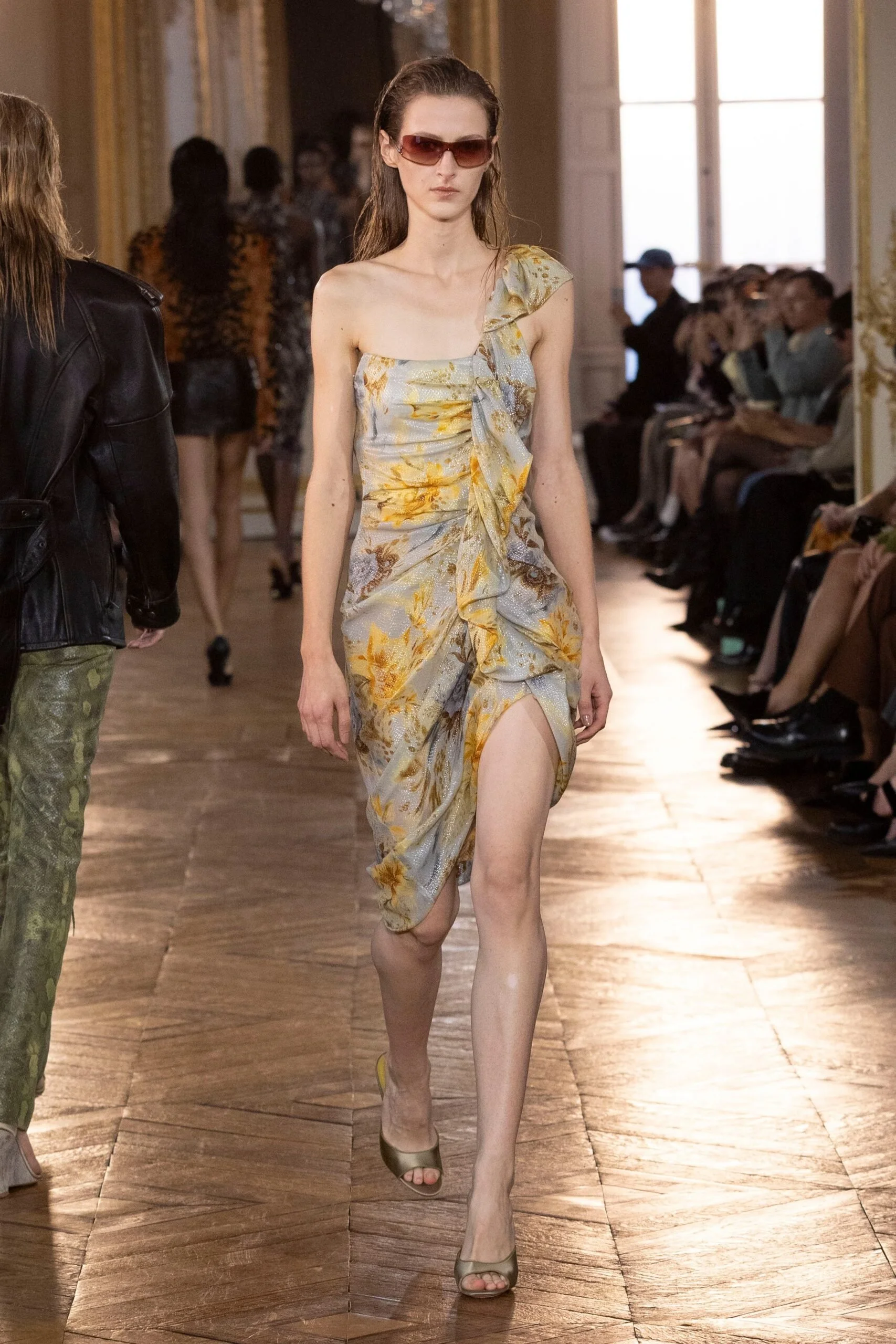 balmain-spring-2027-ready-to-wear-look-40-scaled.jpg