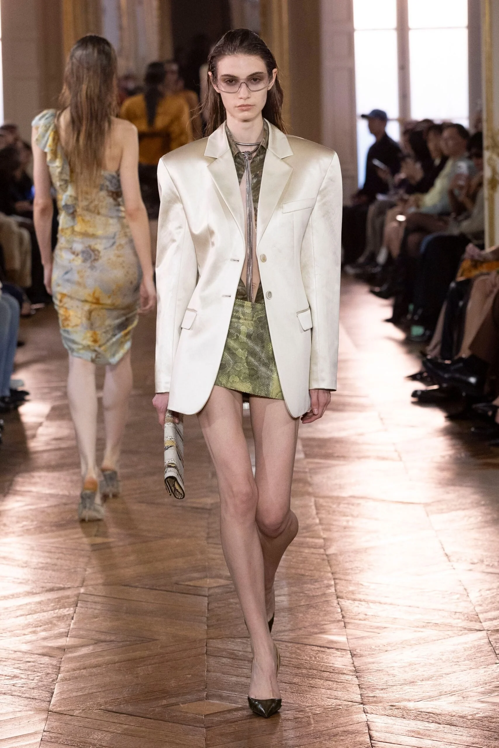 balmain-spring-2027-ready-to-wear-look-41-scaled.jpg