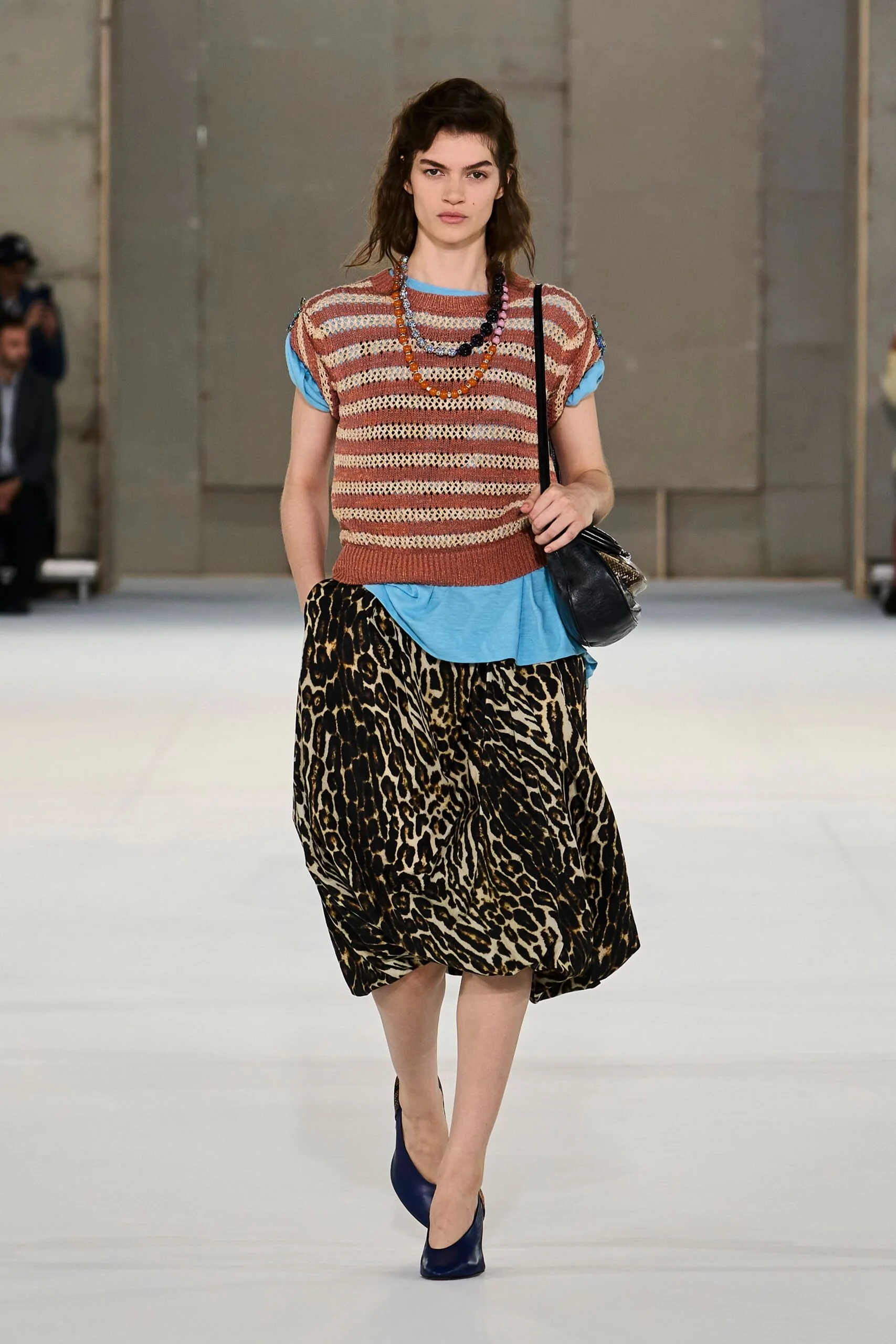 dries-van-noten-spring-2027-ready-to-wear-look-06-scaled.jpg
