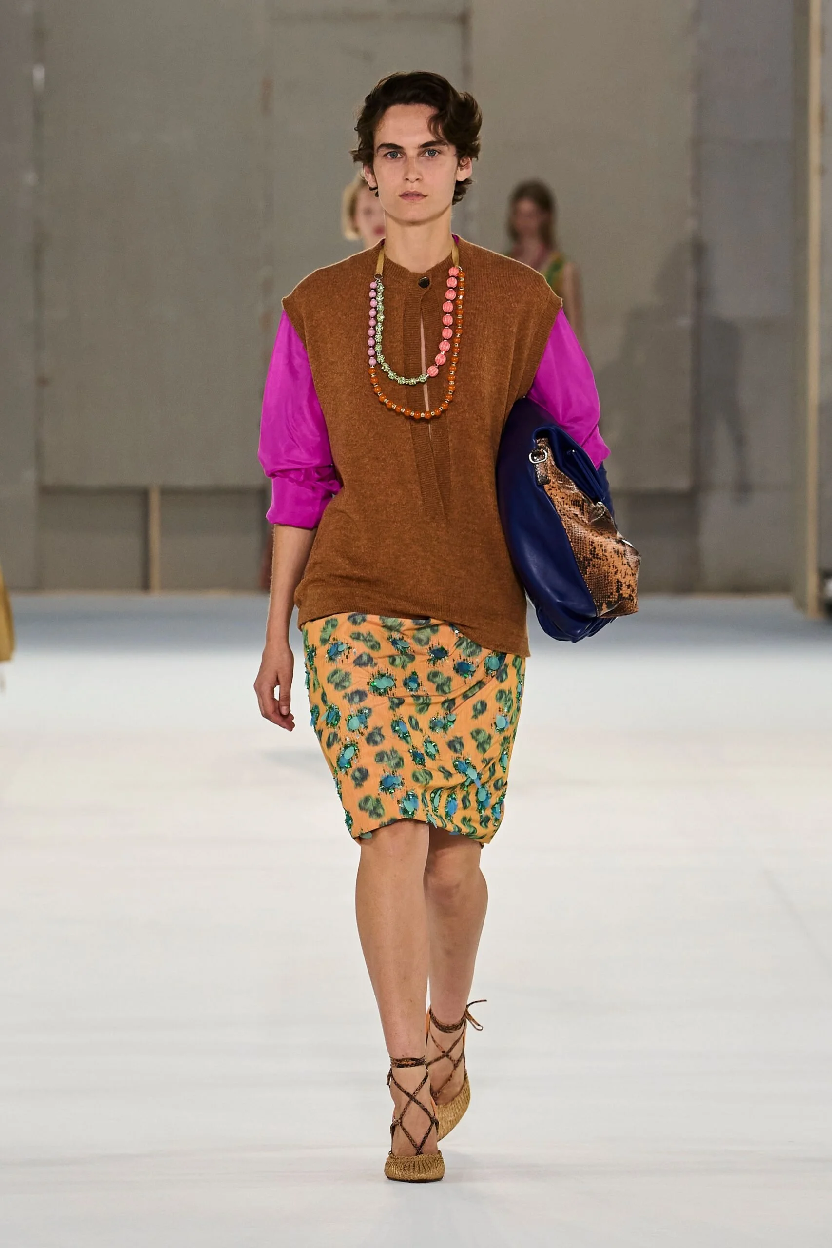 dries-van-noten-spring-2027-ready-to-wear-look-12-scaled.jpg