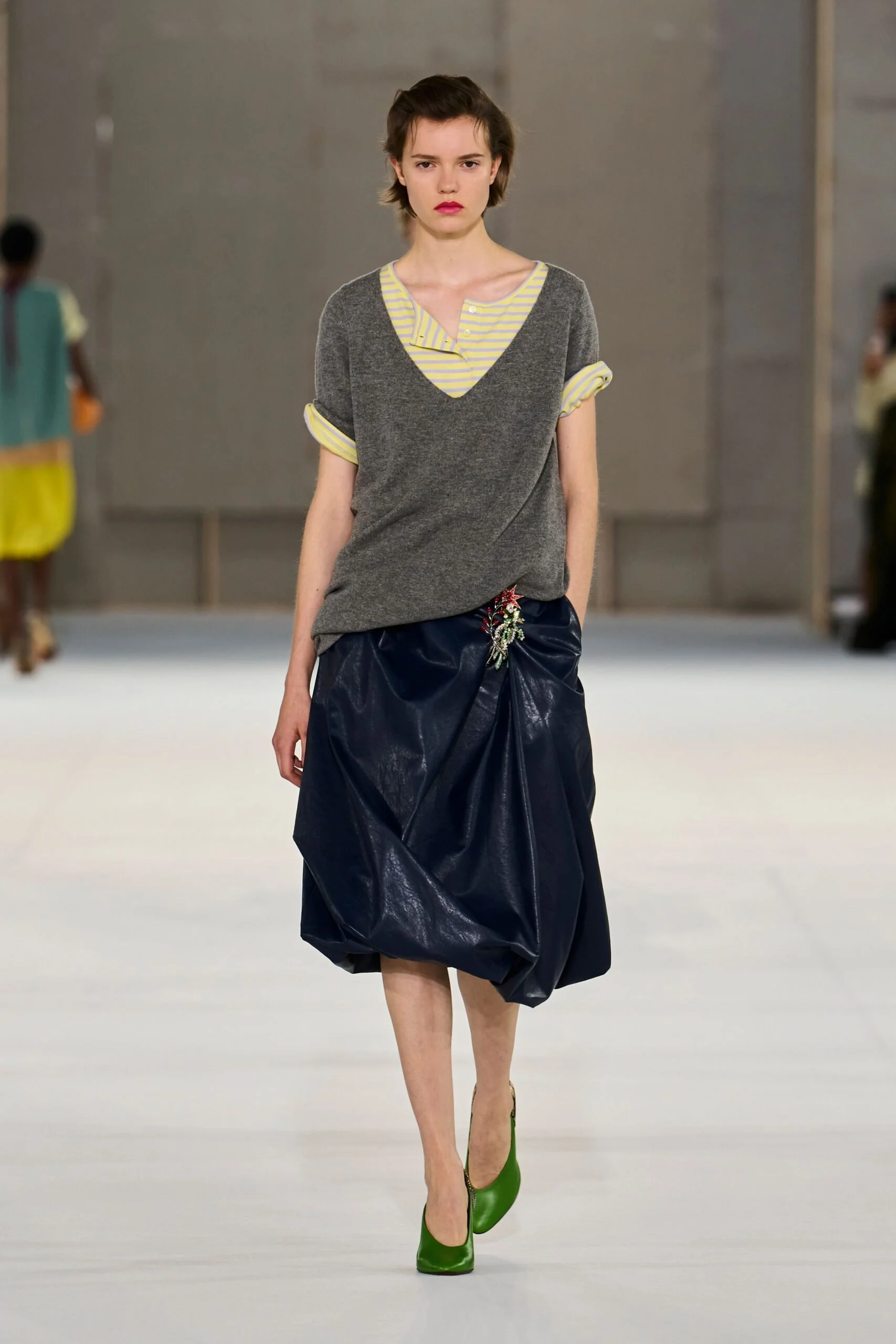 dries-van-noten-spring-2027-ready-to-wear-look-26-scaled.jpg