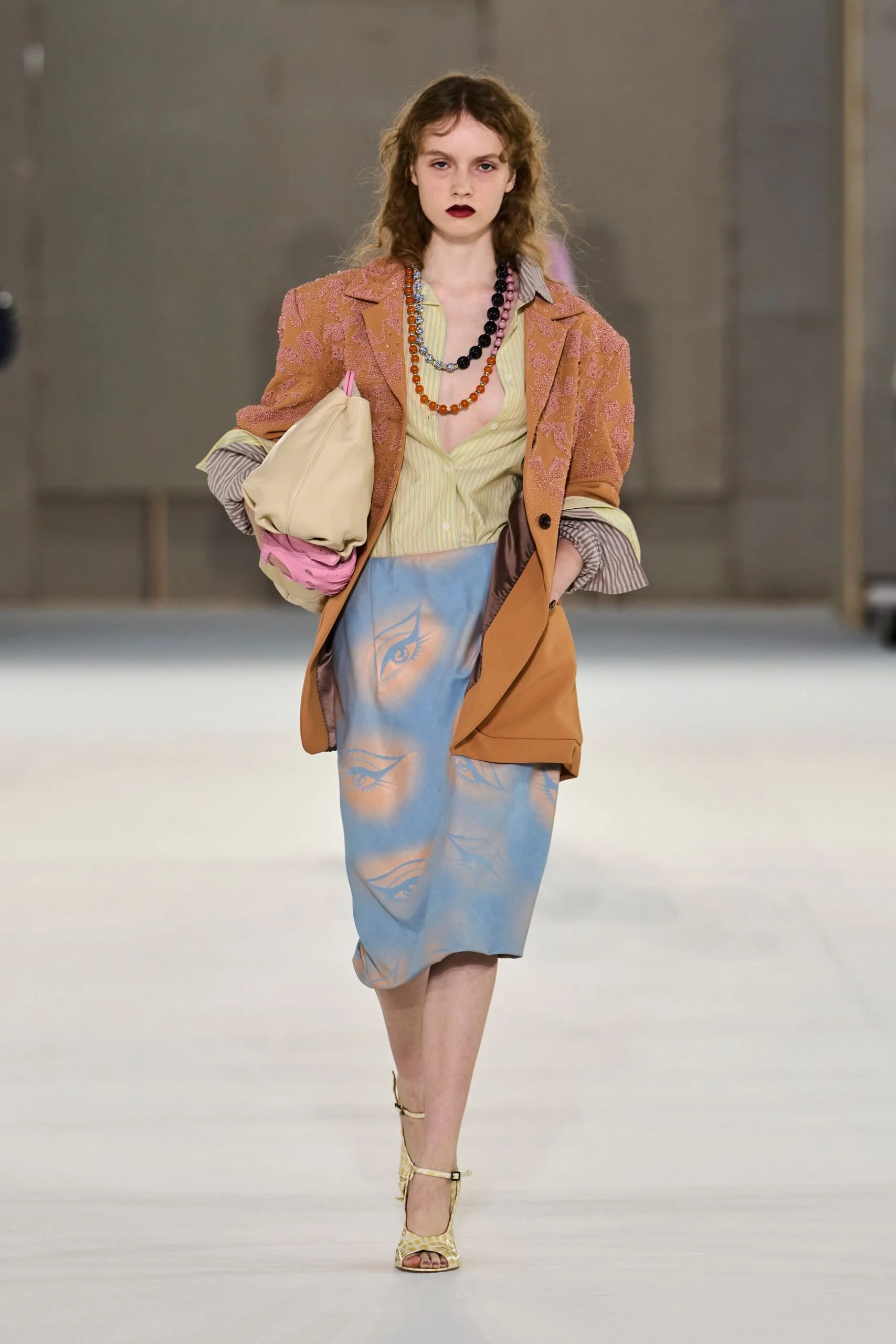 dries-van-noten-spring-2027-ready-to-wear-look-36-scaled.jpg