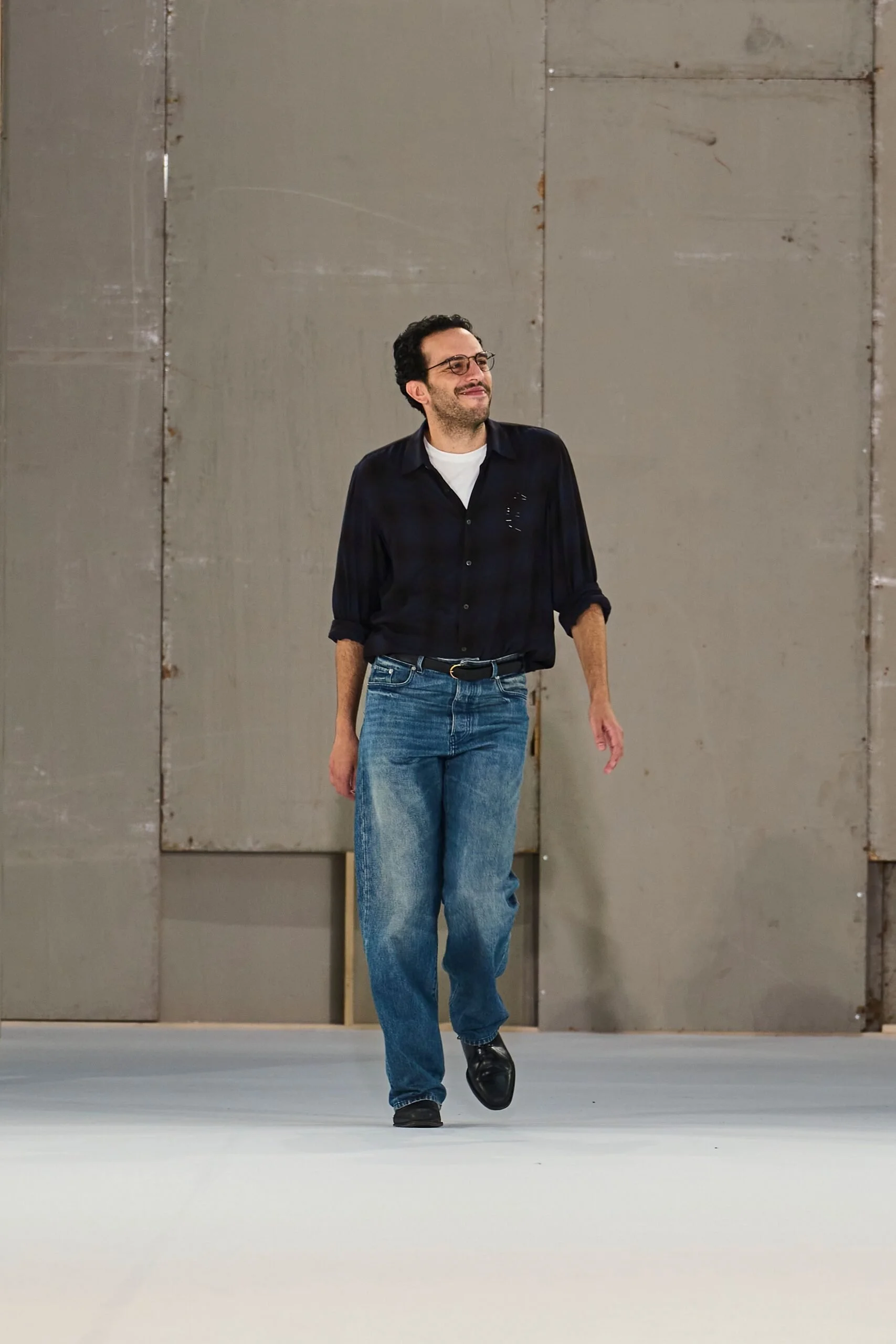 dries-van-noten-spring-2027-ready-to-wear-look-61-scaled.jpg