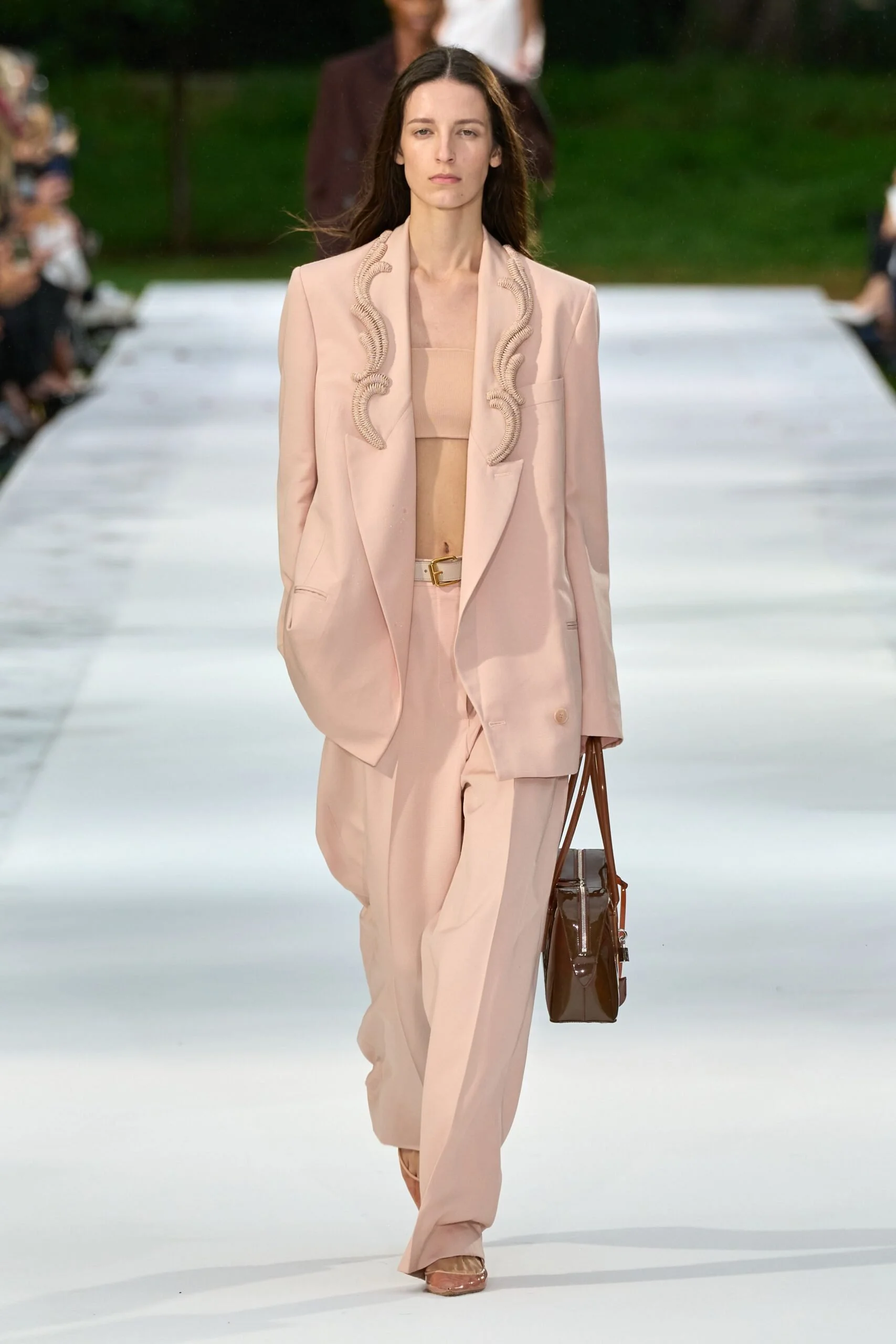 stella-mccartney-spring-2027-ready-to-wear-look-08-scaled.jpg