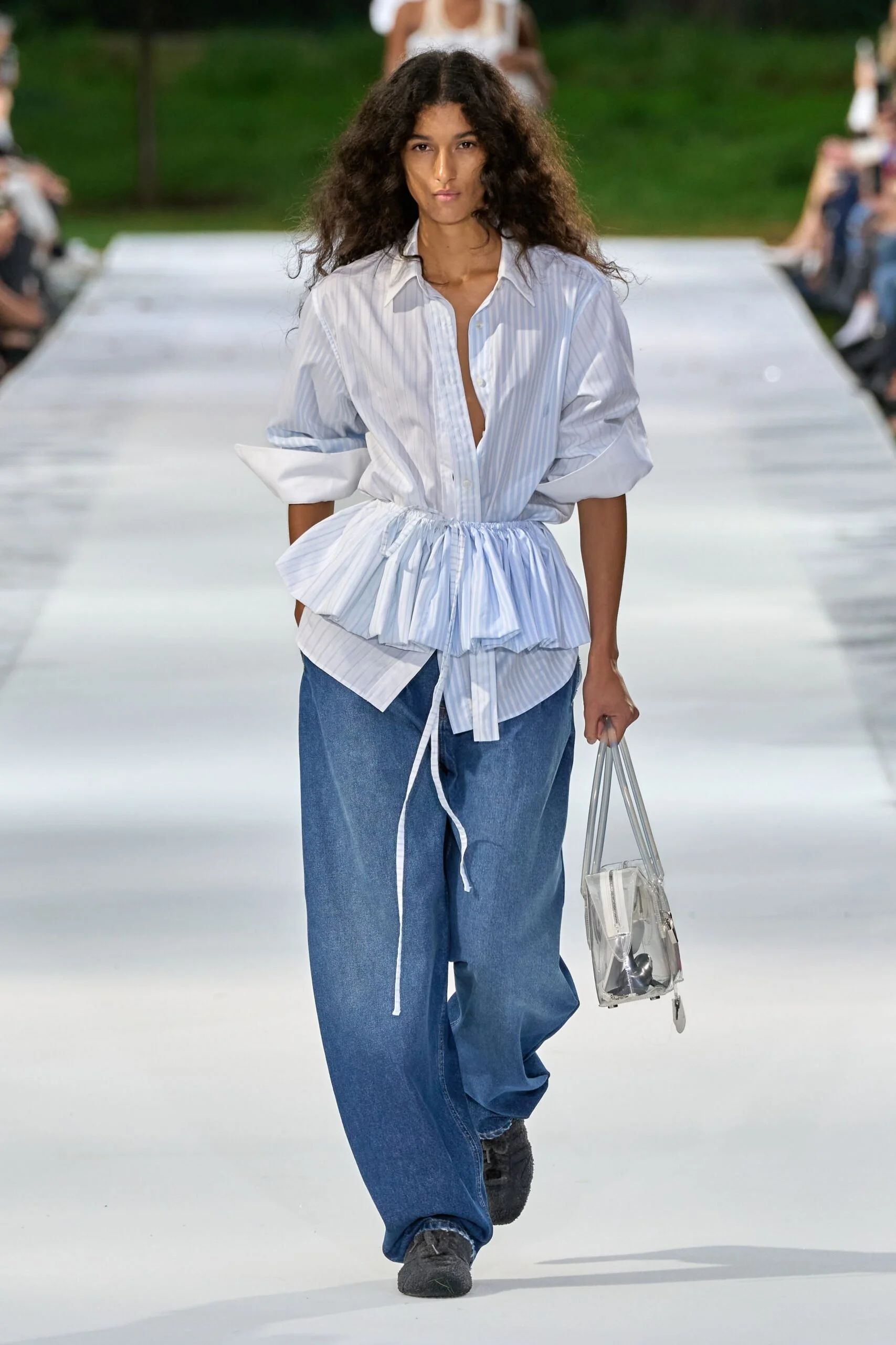 stella-mccartney-spring-2027-ready-to-wear-look-22-scaled.jpg