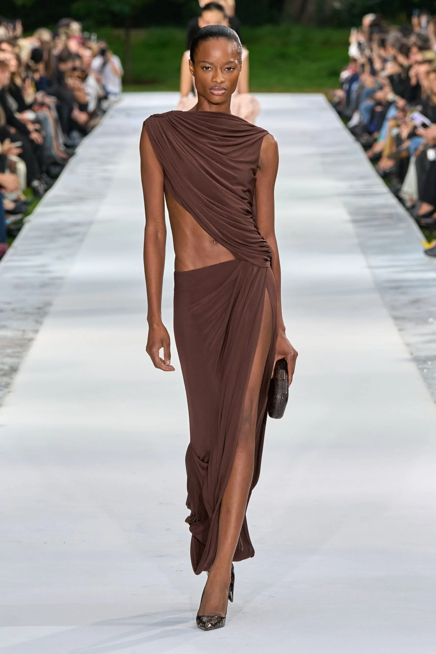 stella-mccartney-spring-2027-ready-to-wear-look-41-scaled.jpg
