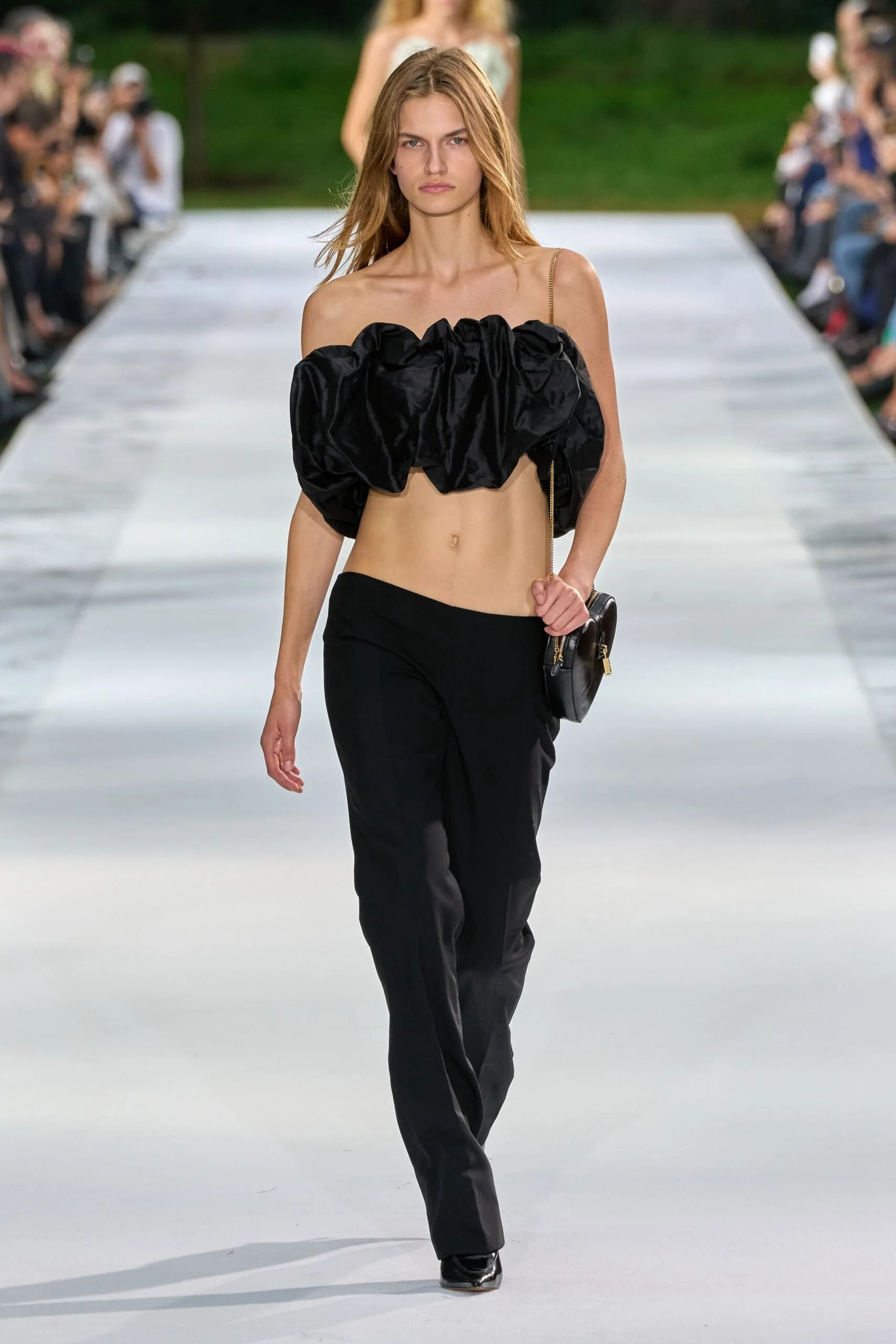 stella-mccartney-spring-2027-ready-to-wear-look-45-scaled.jpg